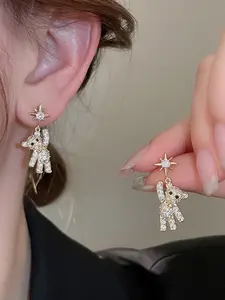 Starburst Diamond Bear Pendant Earrings, Korean Sweet Girl Style, Eight-Point Star Rhinestone Earrings, Zircon Bear Charm, Youthful Ear Rings