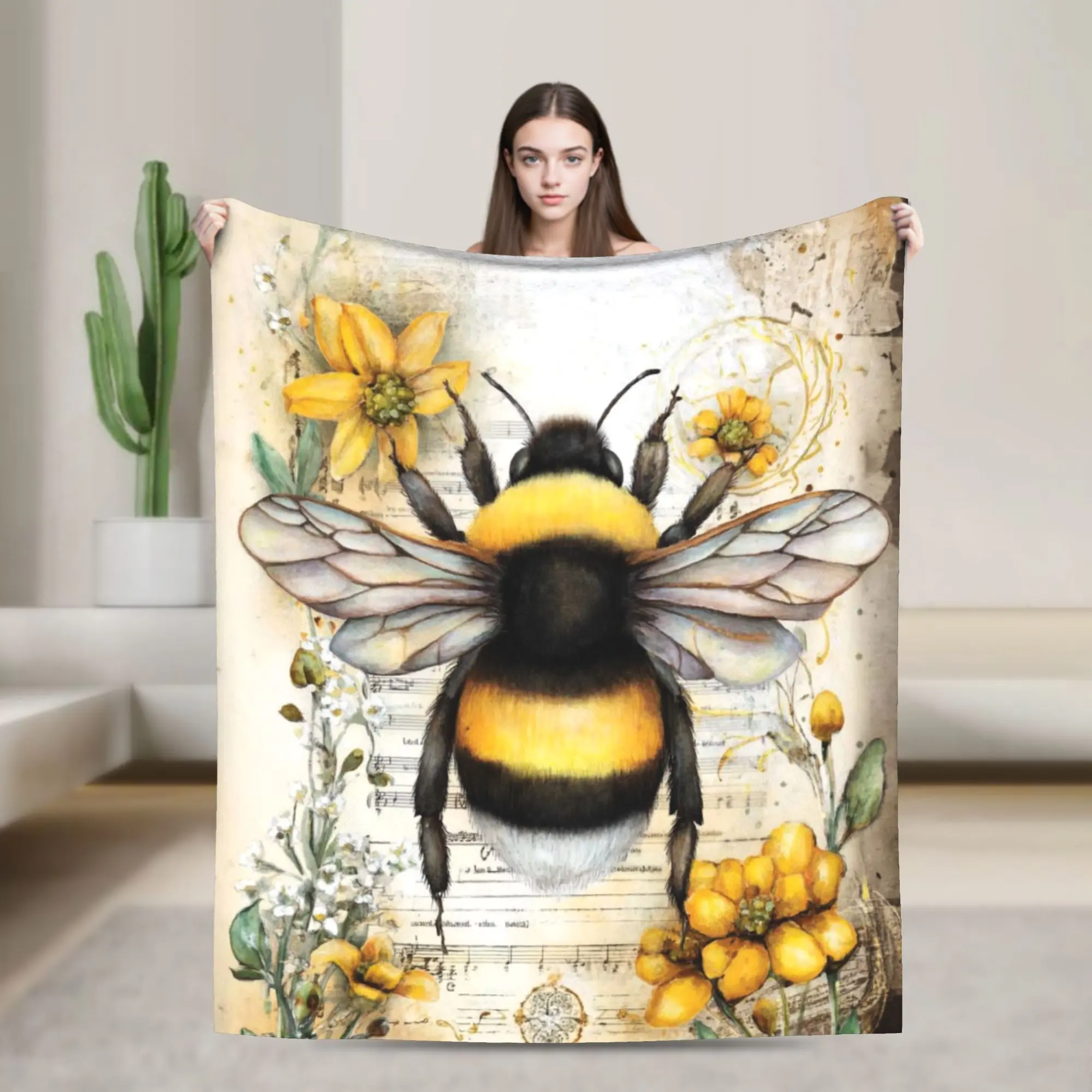 1pc a Cozy And Durable Throw Blanket Featuring Bees And Wildflowers, Suitable for Machine Washing. Ideal for Decorating During Christmas And Halloween, As Well As for Travel. Perfect for Use on a Sofa, Bed, in The Office