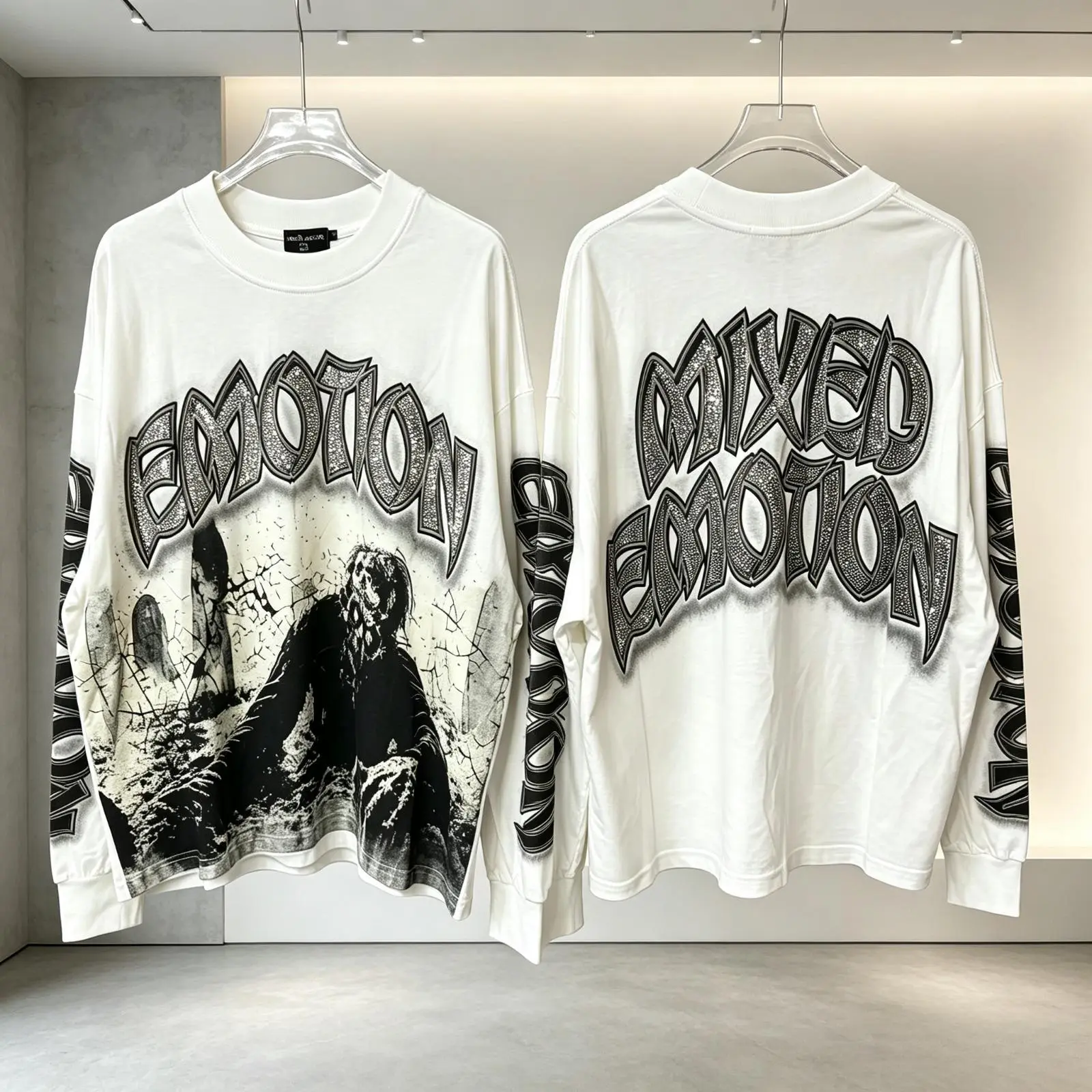 Zombie Graphic Long Sleeve T-Shirt, 100% Cotton Oversized Loose Fit MIXED EMOTIO Y2K Gothic Rhinestone Shirt, Drop Shoulder Crew Neck Retro Horror Streetwear Top, Vintage Washed Style Casual Unisex Tee for Men Women, Dark Aesthetic Halloween Outfit, Alte