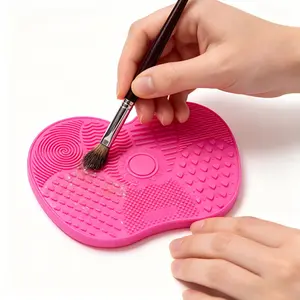 1pc Silicone Makeup Brush Cleaning Mat With Suction Cup Face Washing Scrubber Korean Style Beauty Tool For Cosmetic Brushes Exfoliating Skin Care