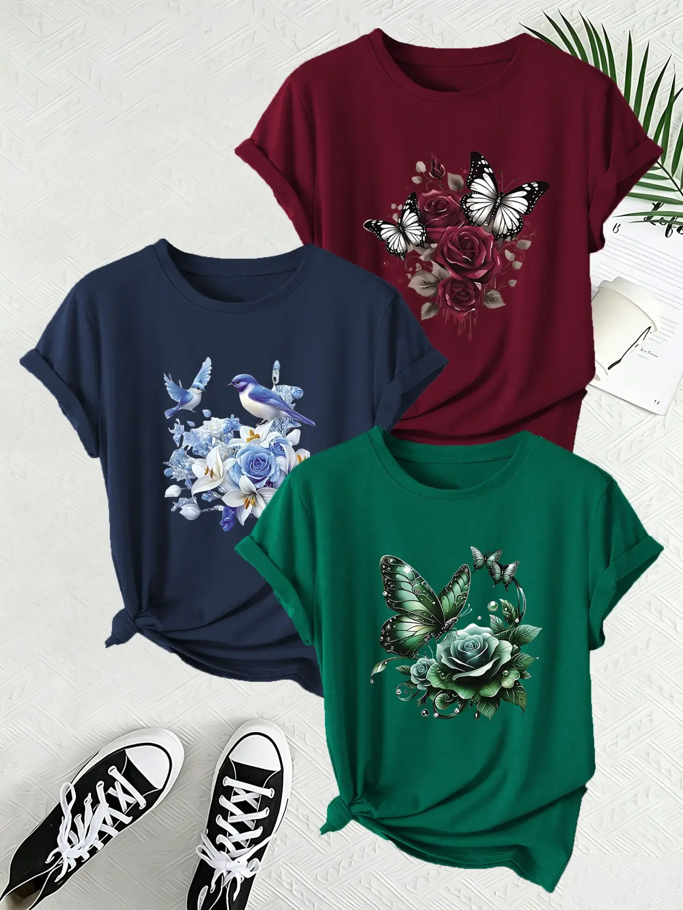 Women's 3-Pack Round Neck Short Sleeve T-Shirts, Elegant Butterfly Floral Print, Soft Comfortable Fabric, All-Season Casual Wear, Casual Comfy Top