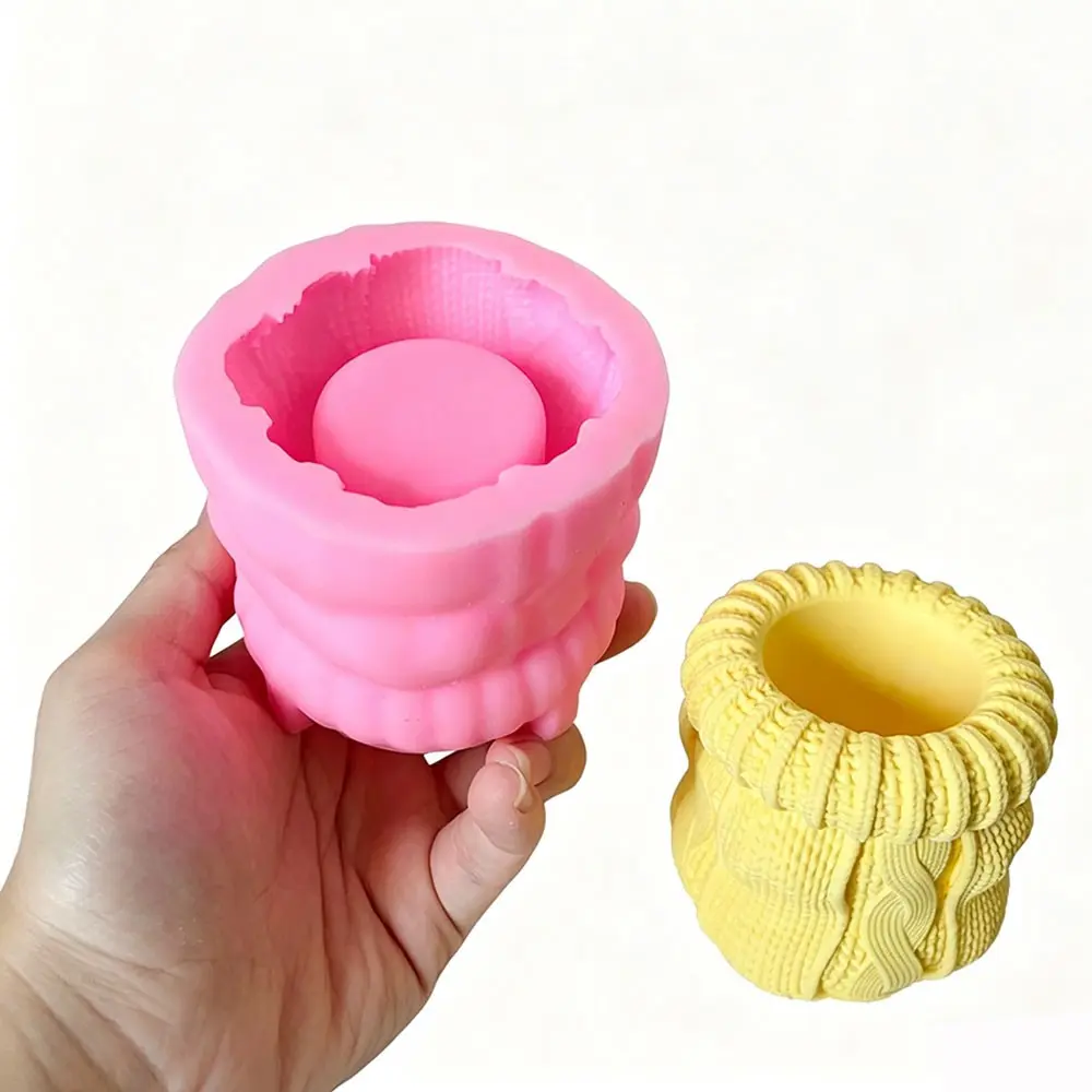 Comfortable Knit Sweater Silicone Mold, Christmas Winter Theme Candle Jar and Matchstick Holder Mold, Candle Molds, Suitable for DIY Concrete Cement Gypsum Resin, 1 Piece