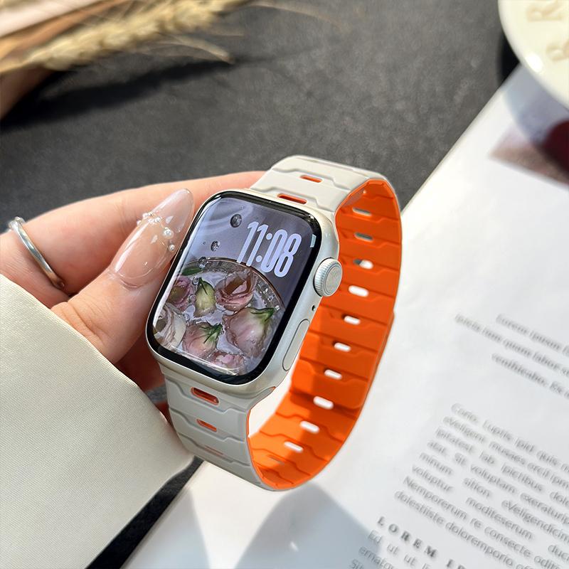 Magnetic Strap For Apple Watch Bands Ultra 2 49mm 45mm 44mm 46mm 42mm 40mm Belt Silicone Bracelet iWatch Series 11 10 8 7 6 5 9 SE