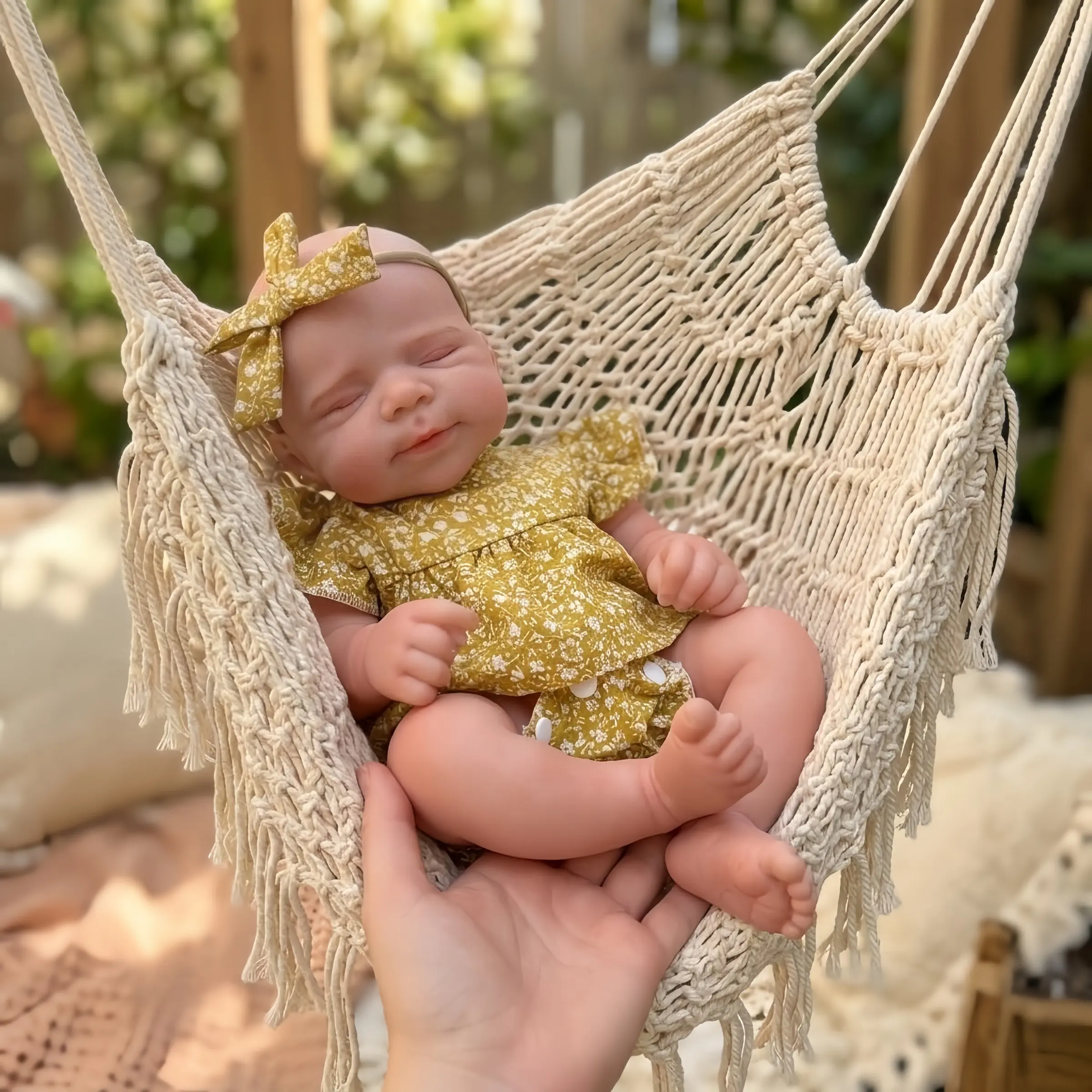 Cute 13-Inch Silicone Girl Doll, Hand-Painted, Mouth-Opening, Bath-Friendly, Perfect Gift for Kids' Holidays and Birthdays