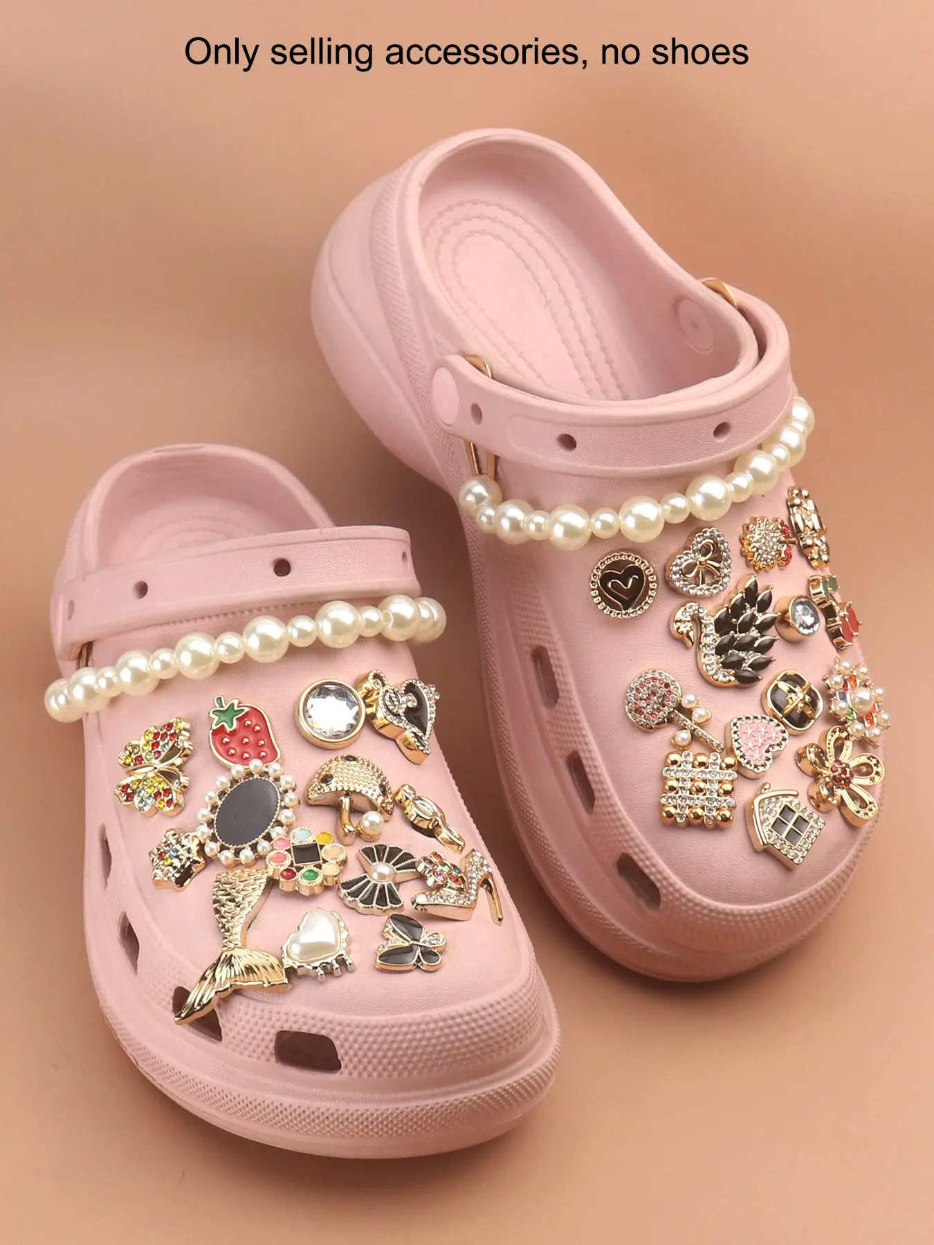 30 PCS Bling Shoe Charms, Rhinestone Shoes Charms, Luxury Rhinestone Jewelry Shoe Decoration and Chain for Clog Sandals, Fancy Sandals Accessories, Decorative Shoe Accessories for Girls Women, Shoe Charms Set