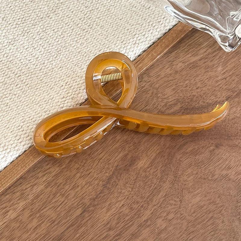 Simple and elegant versatile jelly claw clip for women, suitable for up-dos at the back of the head, new stylish hair accessory