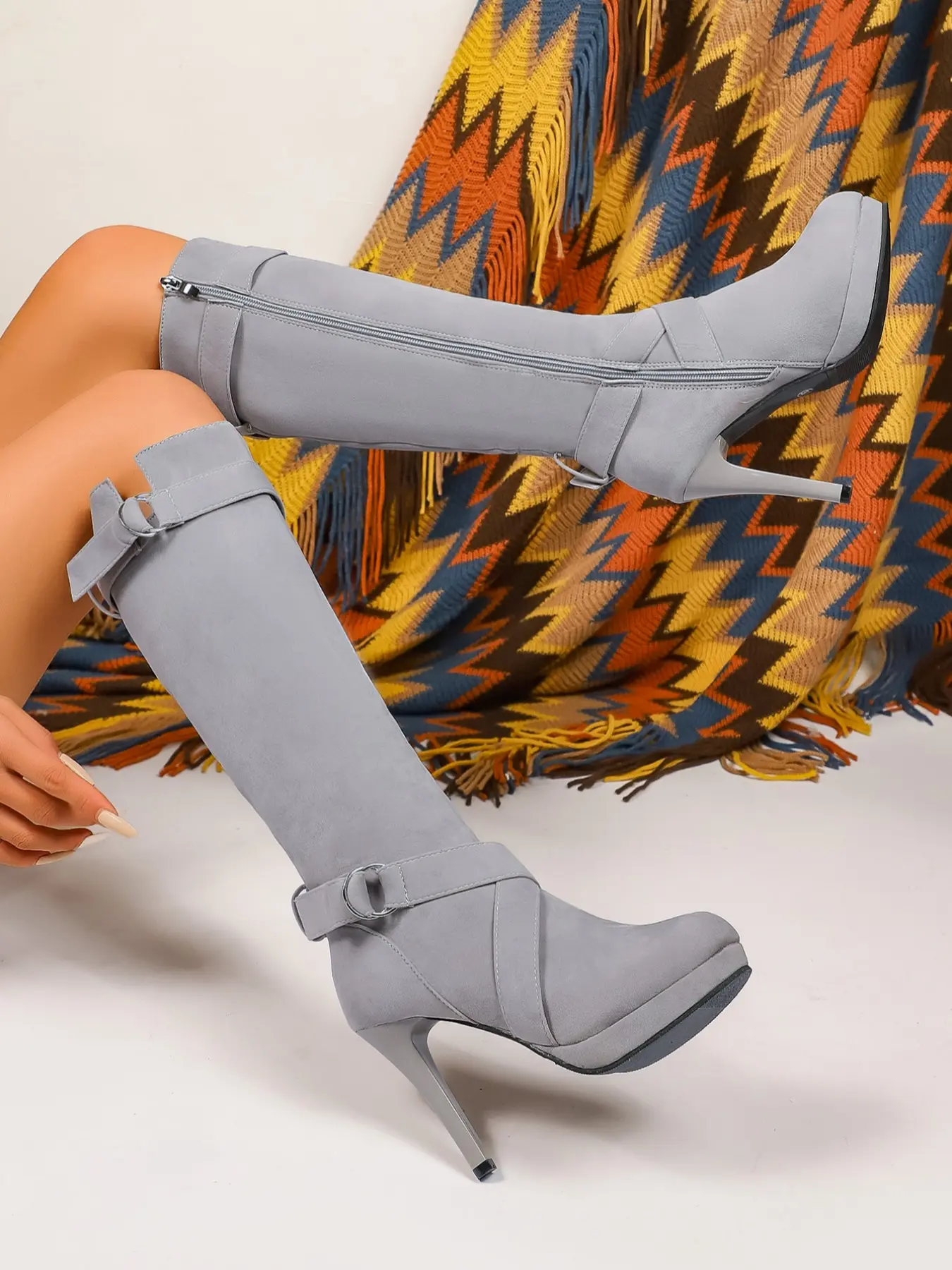 Women's Classic Velvet Boots, Elegant Fashion Shoes for Daily Wear and Special Occasions, Unique Design, Comfortable and Stylish, Fashionable Boots