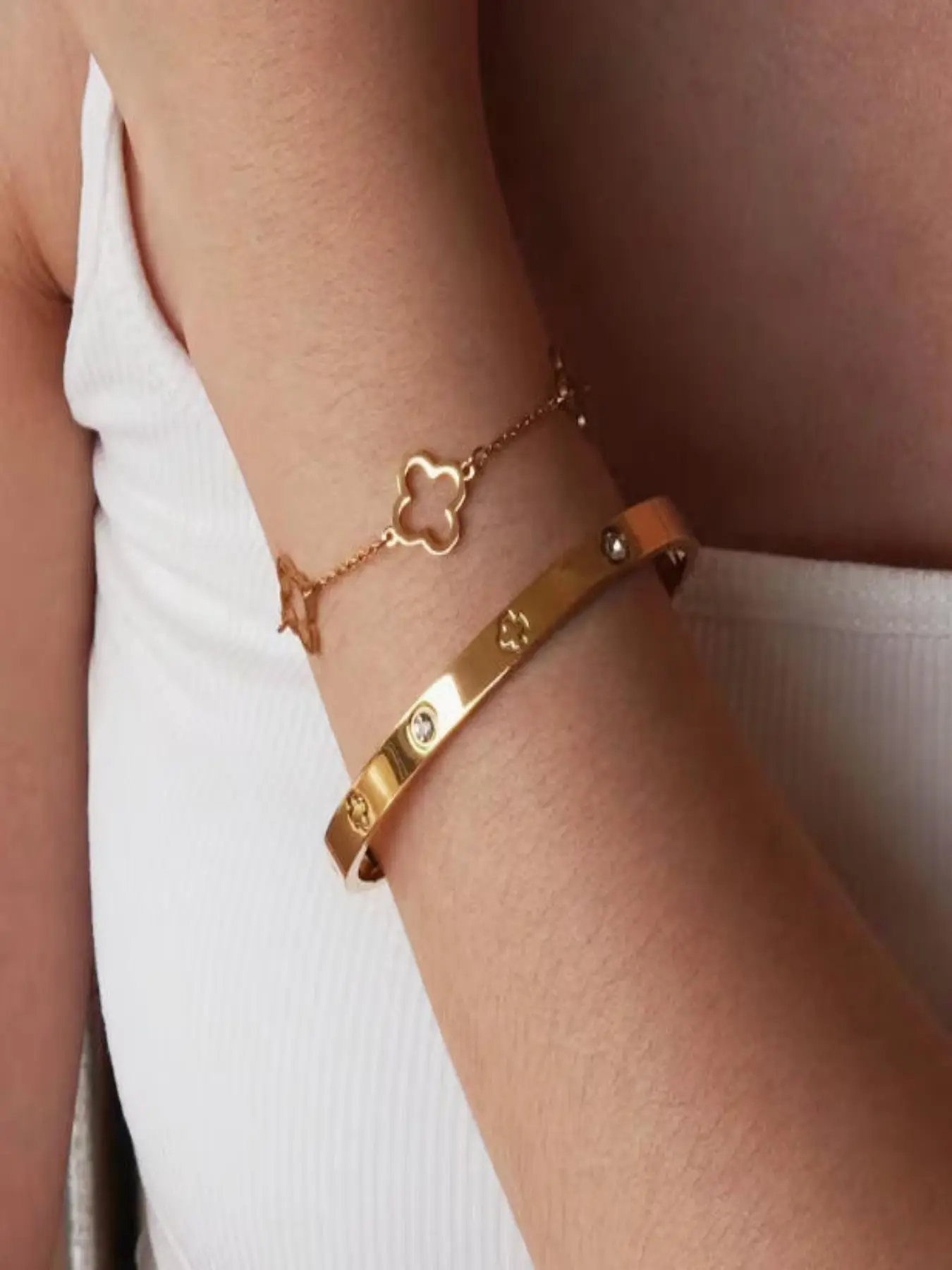 Elegant Stainless Steel Bracelets Set, Clover Design, Casual Style, Suitable for Banquets, Daily Wear, Commuting, Holiday Gifts
