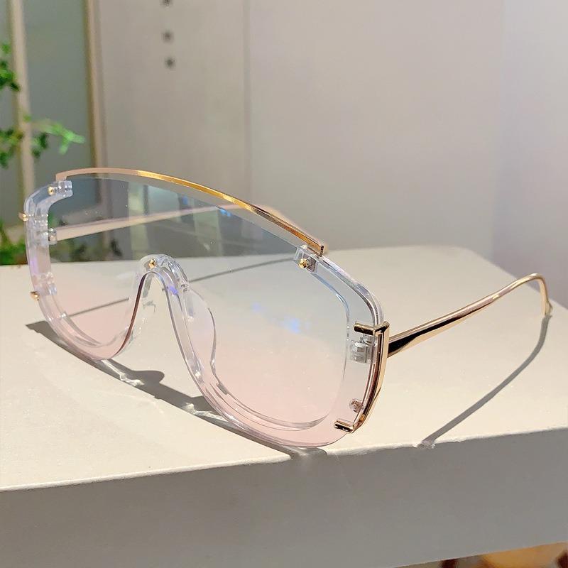 Y2k Stylish Women Sunglasses Fashion Gradient Outdoor Sports Shades Trendy Luxury Brand Design Futuristic Men Sun Glasses new Light Blocking for Screens Protection Glasses for Women Women's Clear