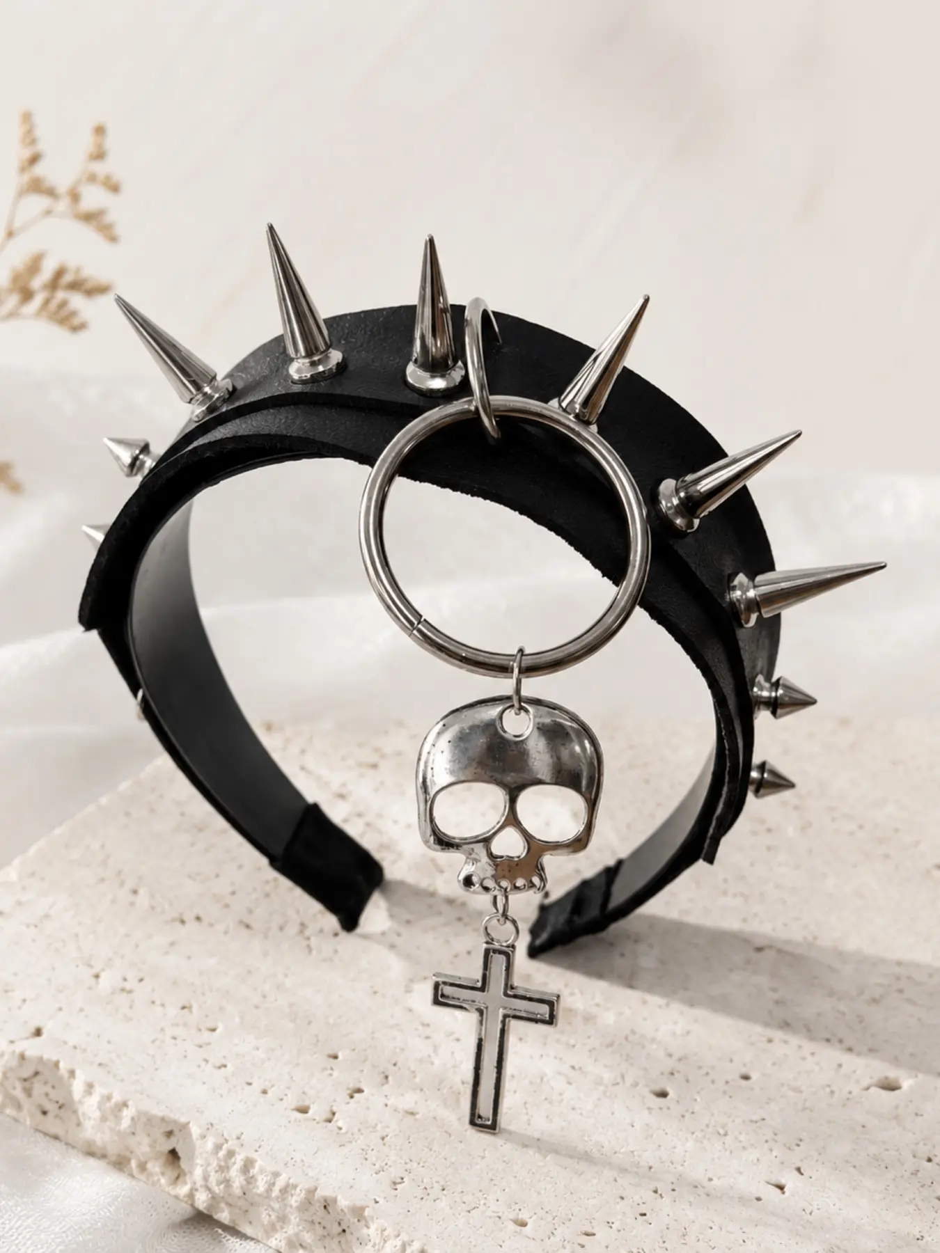 Punk Spike Artificial Leather Headband, O-Ring Skull Cross Pendant, Gothic Rivet Hair Band, Millennial Sweet Cool Subculture, Halloween Party Accessory