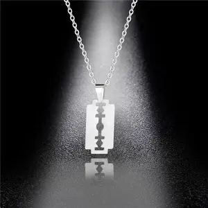 2021 New Fashion Street Hip-Hop Rock Jewerly Men Women Stainless Steel Flame Quenched Razor Blade Pendant Necklaces Punk Jewelry