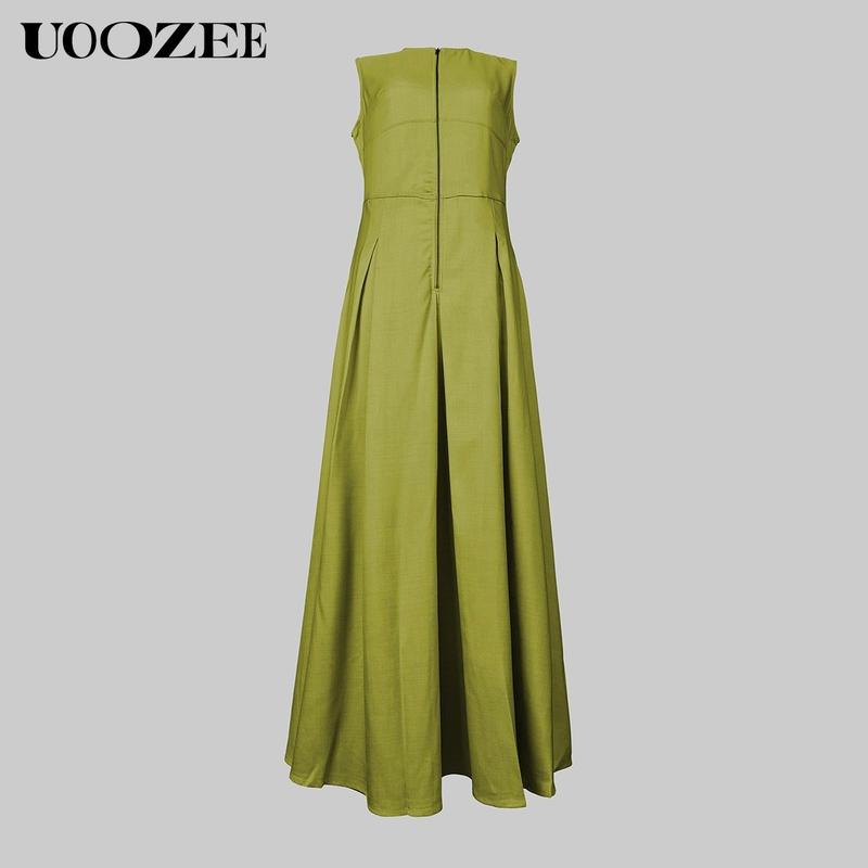 UOOZEE Women's Summer Casual Elegant A-line Loose Pleated Pockets Zipper Round Neck Long Minimalist Dress. Smaller Bust Fit One Size Up Recommended for C - Cup Above & smaller bust can order a normal size. Multiple colors, Sleeveless Womenswear Check