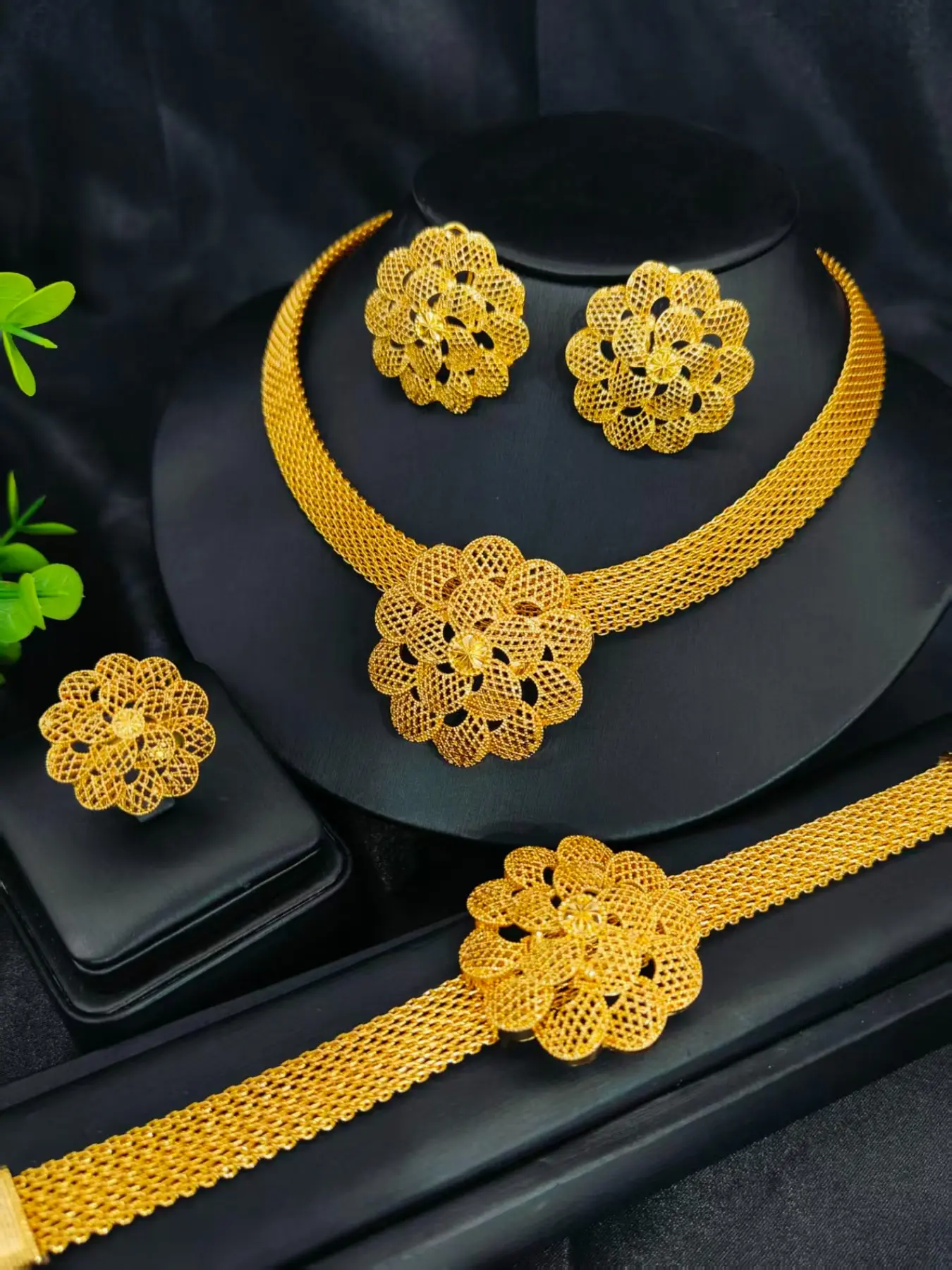 Dubai Jewelry Set, Hollow Floral Design, African Arab Style, Necklace, Bracelet, Ring, Earrings, Women's Daily Accessories, Party Wear, Costume Jewelry Set