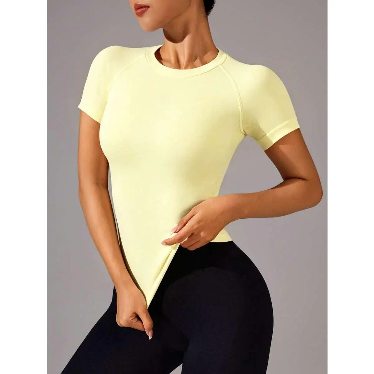Women's Solid Color Raglan Short-Sleeve Crew Neck Seamless Basic Top - Baggy, Compression, Slim-Fit, Shaping, Moisture-Wicking - Ideal for Yacht, Club Use - Sports & Outdoor Piece, Shortsleeve, Tops