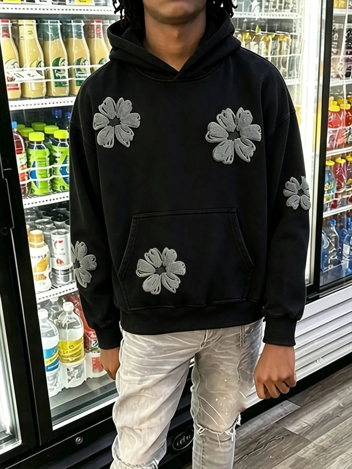Fleece-lined hooded sweatshirt featuring a thickened design for autumn and winter, a 3D puff-effect floral pattern, and a versatile, casual style. Sweatshirt Hoodie