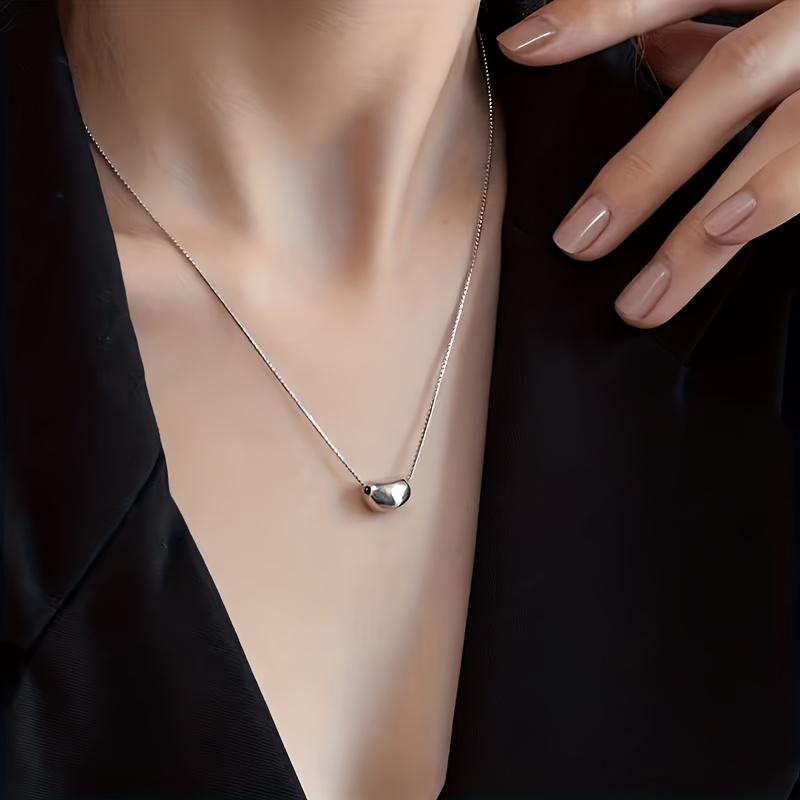 Stainless steel box chain bean pendant necklace, simple, unique, and stylish design, suitable for holiday and daily wear