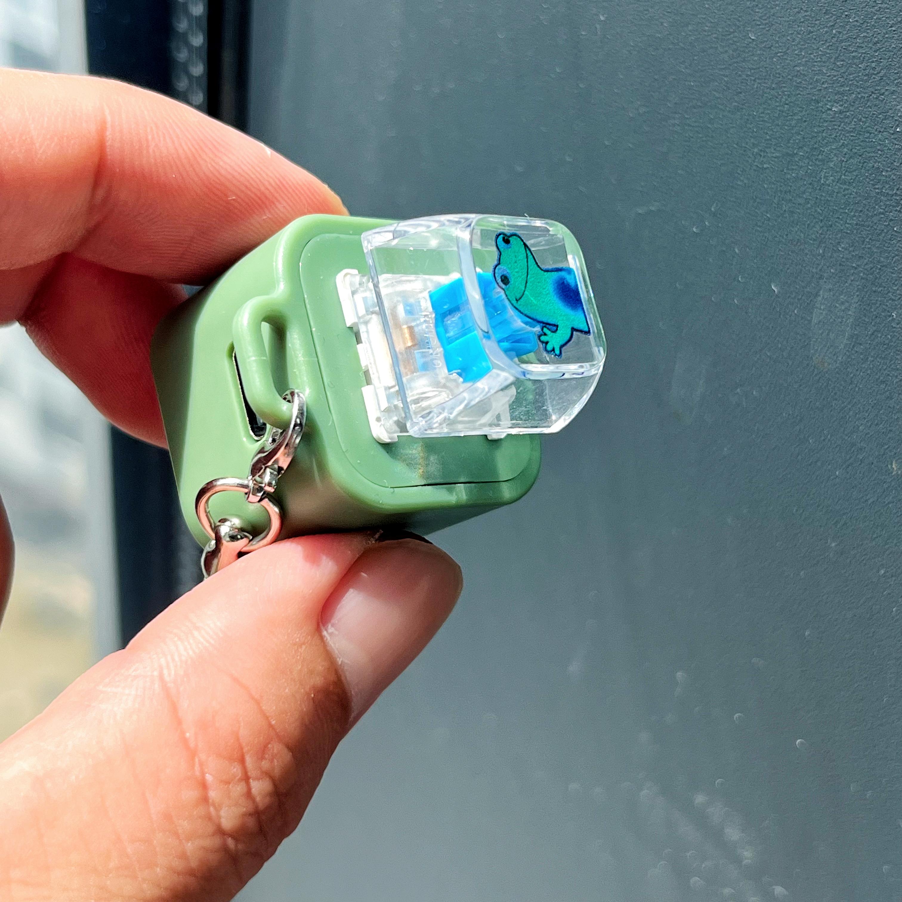 Lizard Sound Button - Realistic Lizard and Frog Voice Animal Sound Button Stress Relief Funny Gift Halloween Present