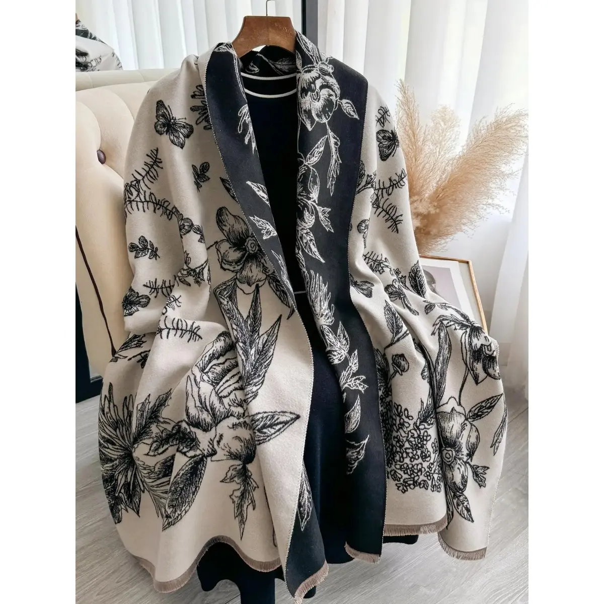 Women's Boho Floral Print Shawl, Soft Cotton Tencel Double-Sided Long Scarf for Everyday Wear in Fall & Winter, Satin, Female