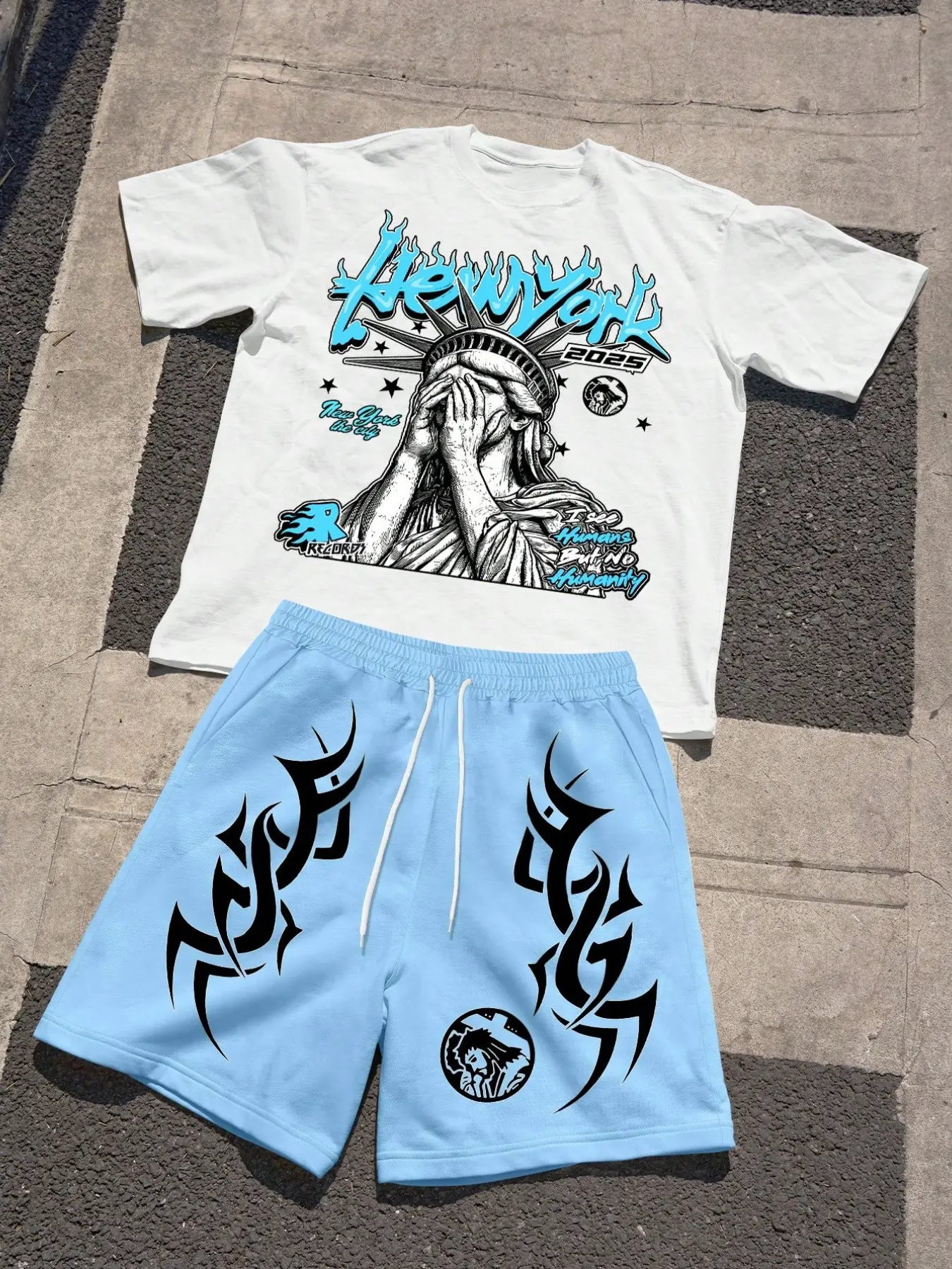 Manfinity EMRG 2pcs Men Light Pink Summer Streetwear Holiday Set,White Round Neck Short Sleeve T-Shirt+Pink Camo Jellyfish & ""HELLO"" Print Drawstring Shorts Outfit