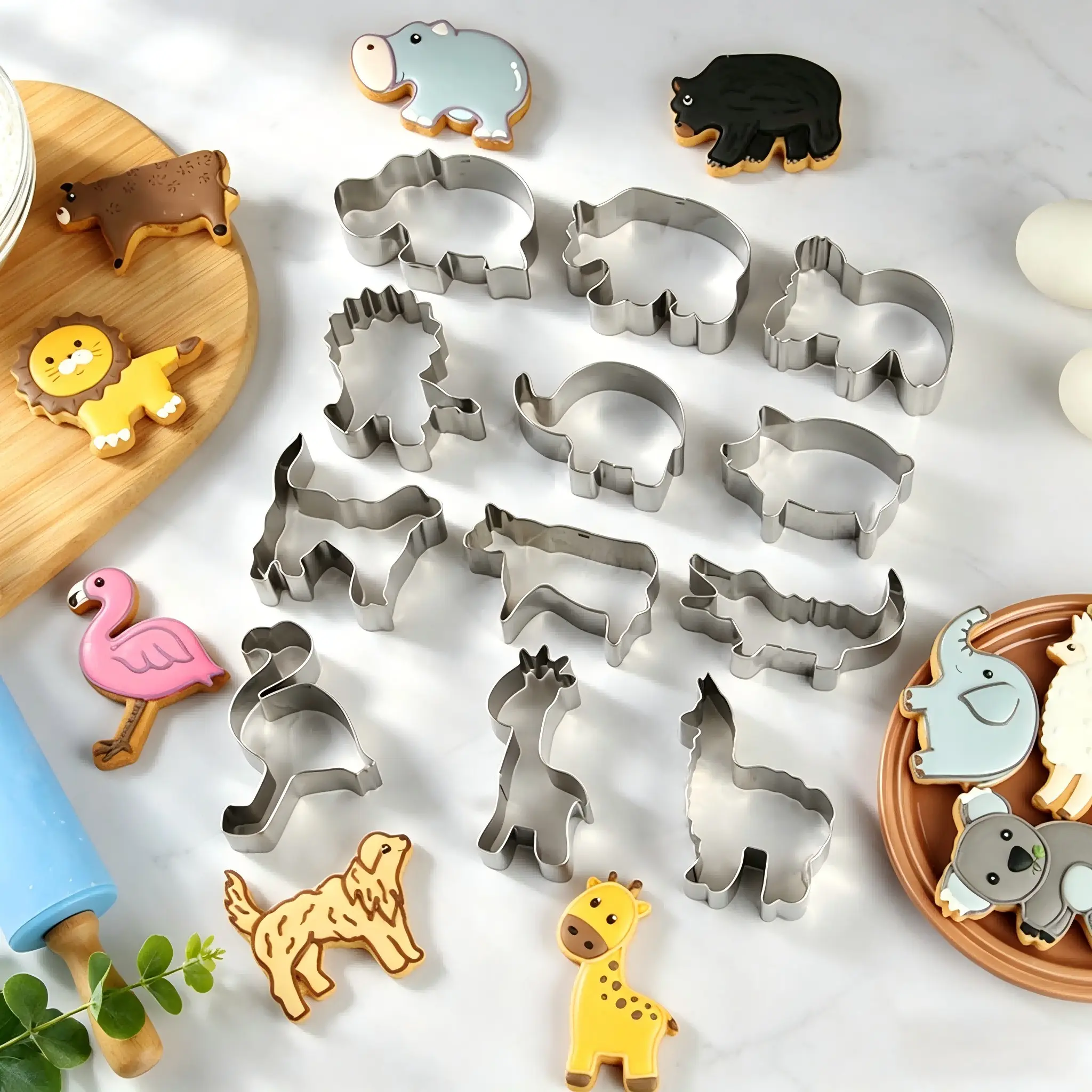 12PCS Animal Cookie Cutter Set Food Grade Stainless Steel Zoo Theme Multi Shapes Gift Box for Kids Birthday Baby Shower Party Food Safe Multi-Use Durable Fondant Biscuit Chocolate Sugar Paste Bakeware