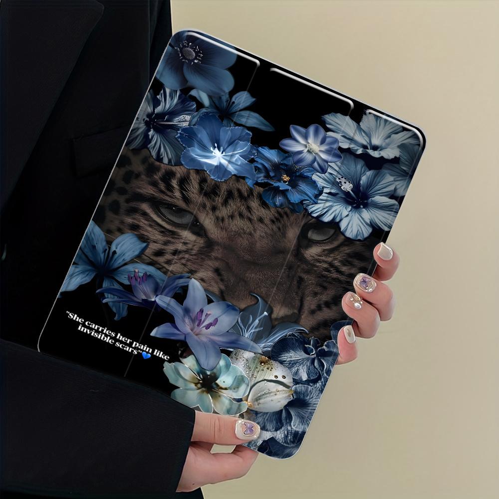 A Tri-Fold Protective Case with a Blue Cat Pattern And a Slot for a Pencil, Compatible with for Ipad Models 11/10/9/8/7/6/5, for Ipad Air 7/6/5/4/2/1, for Ipad Pro 2024/2020/7/6/5/4/3, for Ipad Mini 7/6, Mini 5/4