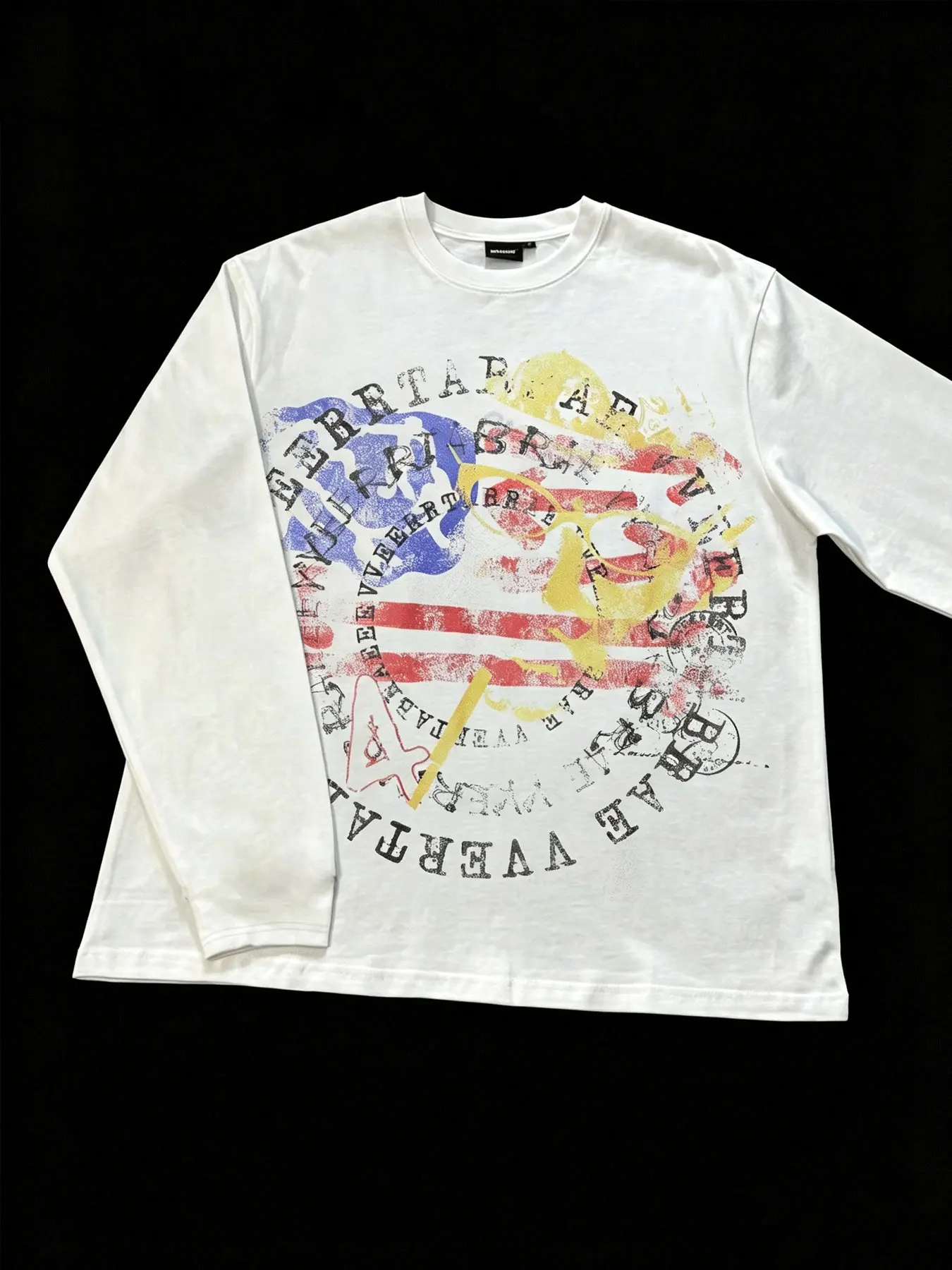 Vintage White Crew Neck Long Sleeve T-Shirt Men Distressed American Flag Circular Letter Skull Graphic Oversized Y2K Retro Hip Hop Streetwear Top