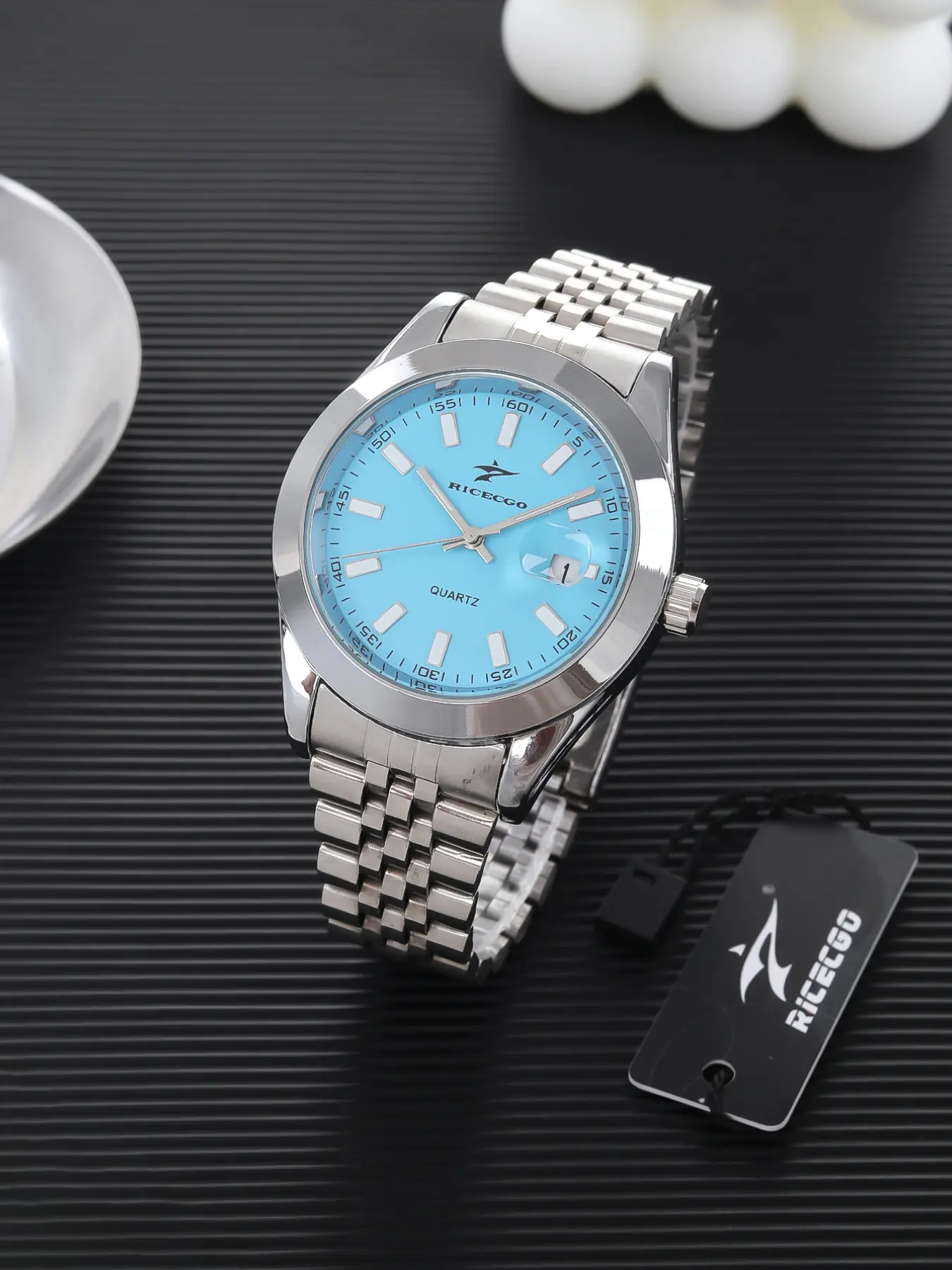 Simple Quartz Watch with Calendar Display, Fashionable Business Wristwatch, Perfect Gift for Men, Includes Box