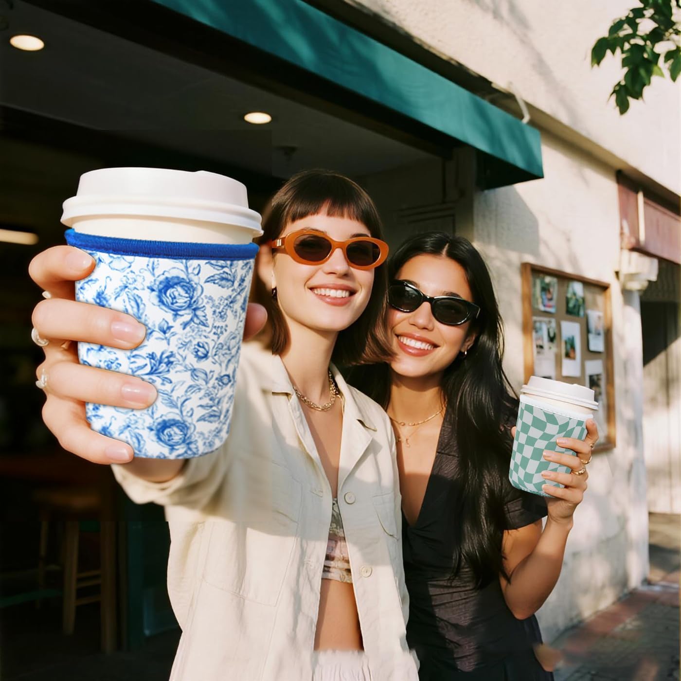 Reusable Neoprene Insulated Sleeve for Iced Coffee Cup – Cold & Hot Drinks Beverage Holder, Vintage Blossoms Pattern. Fits 32oz Large Cups, Prevents Condensation & Burns – Eco-Friendly, Washable, Stylish Travel Essential