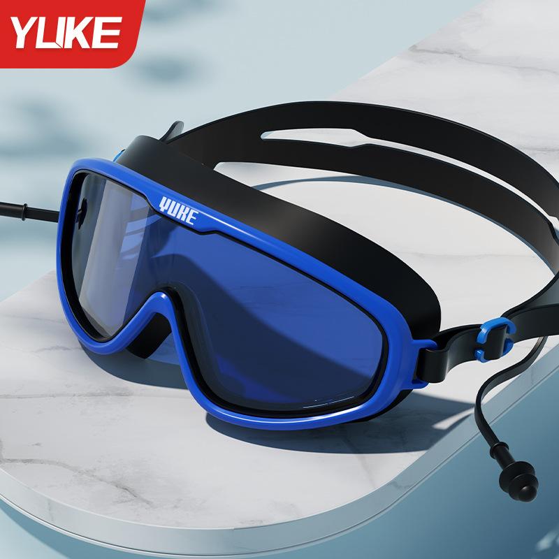 Large Frame Swimming Goggles with Integrated Earplugs Anti-Fog Leakproof Swim Eyewear and Silicone Cap Set