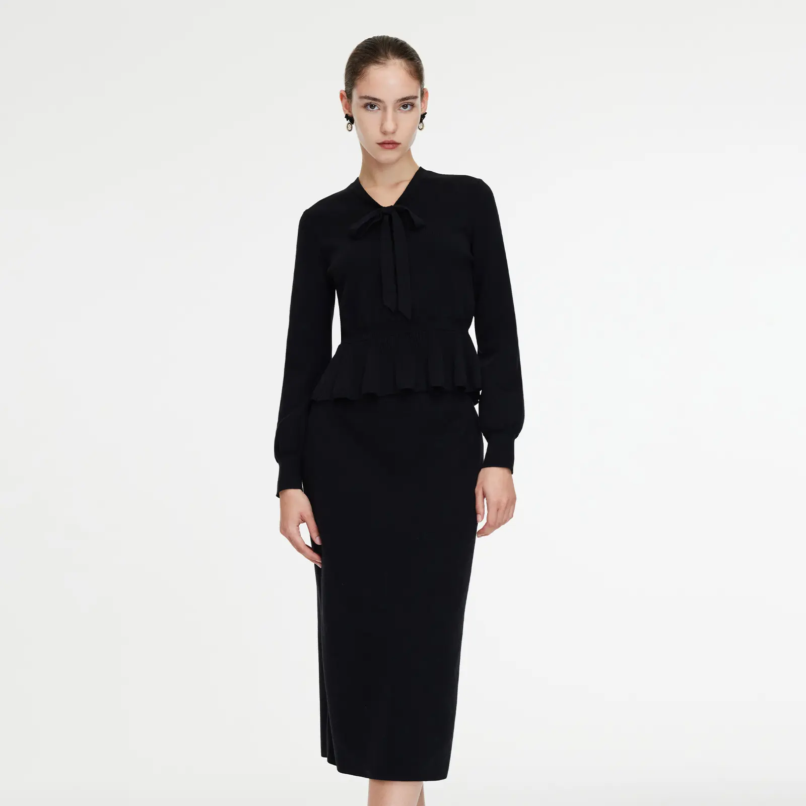 Goelia Tencel Wool Blend Tie Front V-Neck Knit Top And Skirt Two-Piece Set for Ladies