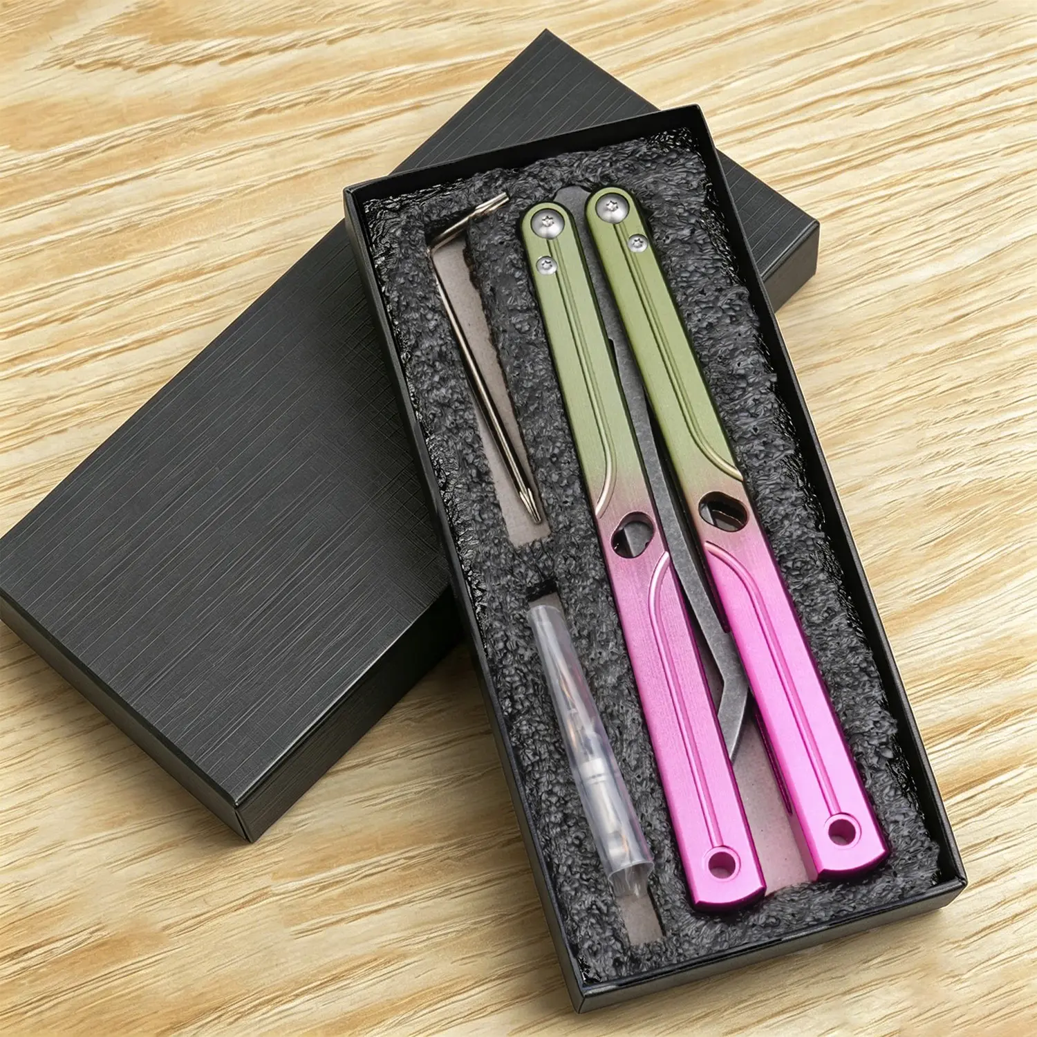 Gradient Color Balisong Training Tool, Dull-Headed Safety Butterfly Practice Weapon, Ideal for Skill Development, Perfect Holiday Gift