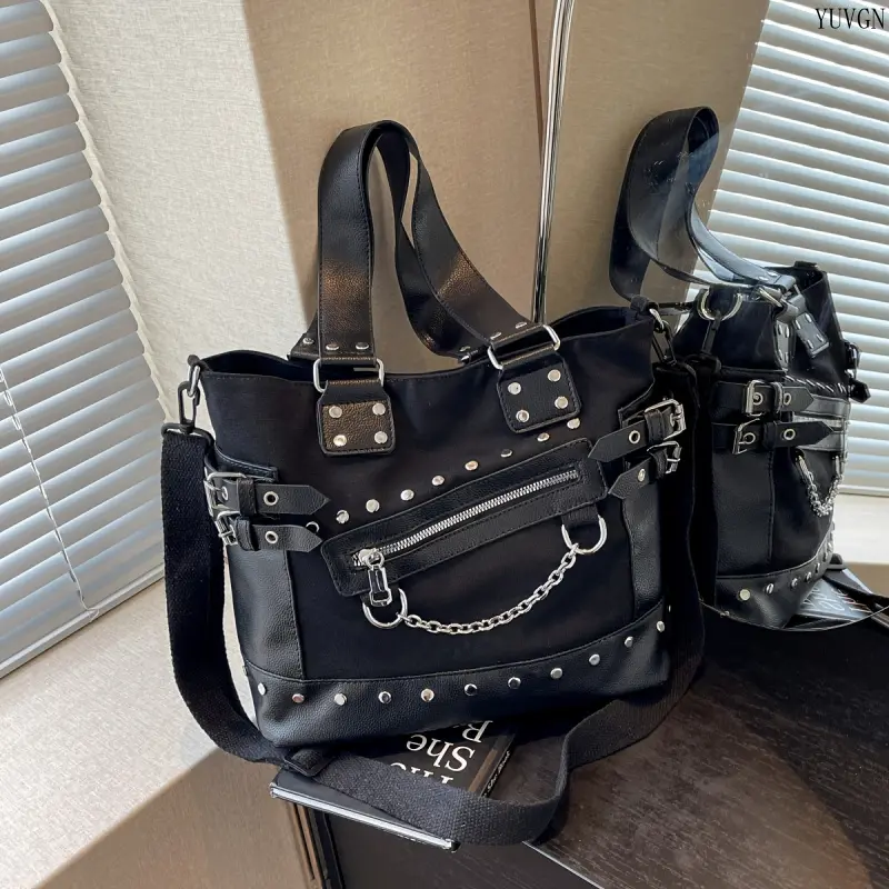Y2K Punk Style Large‑Capacity Shoulder Tote Bag, Retro Solid‑Color Handbag with Rivet & Metal Chain Decor, Nylon Material, Adjustable Detachable Strap, Multi‑Pocket Messenger Purse, Spacious Daily Carry Handbag, Ideal for Street Outfits, Commuting, Shoppi