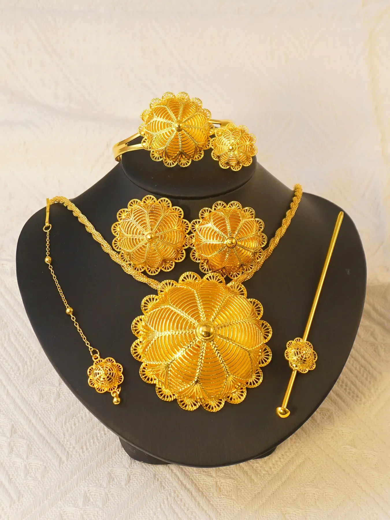 6-Piece 24k Gold Plated Jewelry Set, Earrings, Pendants, Rings, Bracelets, Boho Style, All Seasons, Perfect Gift for Holidays and Valentine's Day