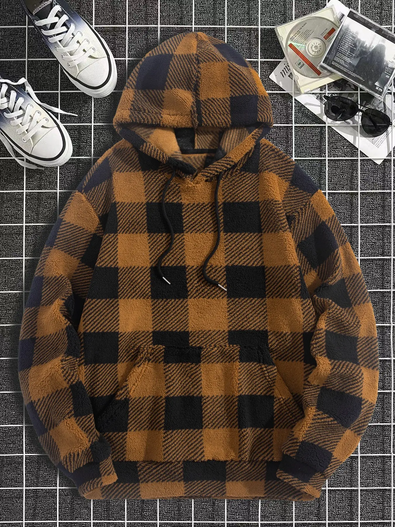 Men's Plaid Print Fleece Sports Hoodie, Soft Warm Cozy Pullover, Hooded Sweatshirt for Casual Daily Gym Loungewear, Comfortable and Stylish