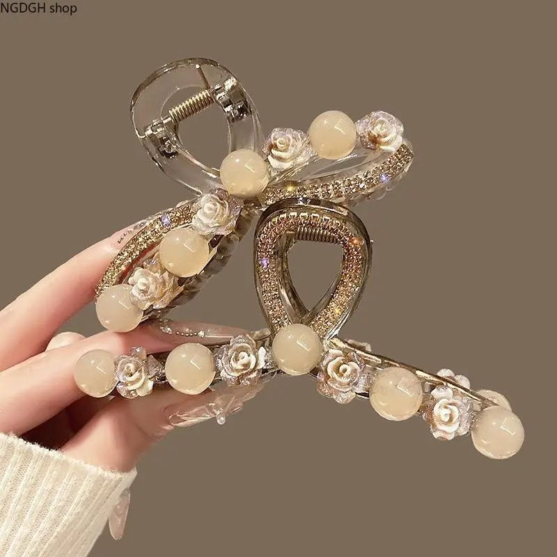 Women's Large Claw Shape Bow Hair Clip - Pearl, Rose, Rhinestone Accents, Sparkly Look, Elegant Party Wear Hair Accessory for Daily Use (Sports & Outdoor Style Complement), Women Girls, Accessories For Women
