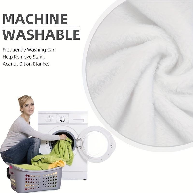 Club America Blanket Soft Cozy Leisure Warm Bed Blanket for Couch & Bedroom, Flannel & Fleece Throw Blankets, Vibrant, Sporty, Iconic, Ideal Gift for Soccer Fans & Club America Supporters, Birthday, Holiday