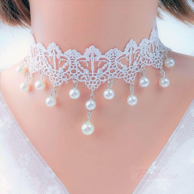 White Lace Floral Choker Necklace for Women Bridal Wedding Choker with Tassel Delicate Lace 3D Florals Adjustable Comfortable Bridal Jewelry Perfect for Vows & Last Dance