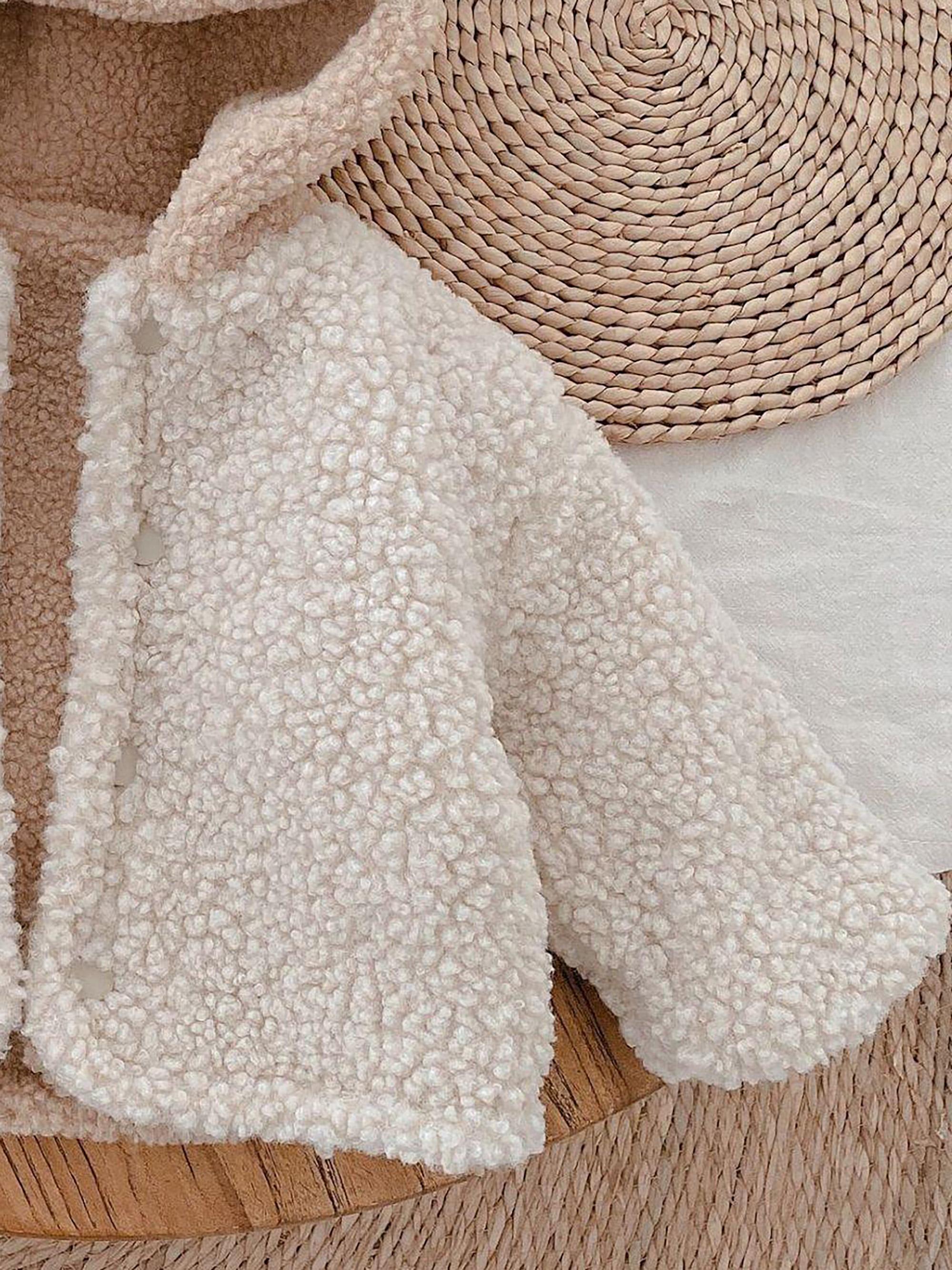 Girls' Plush Hooded Winter Jacket with Pockets - Soft Warm Coat, Cozy Full-Zip Outerwear for & Youth, Stylish Cold Weather Jacket for Everyday & Special Occasions (Easy On/Off), Seasonal Wear, Unisex ' Coat