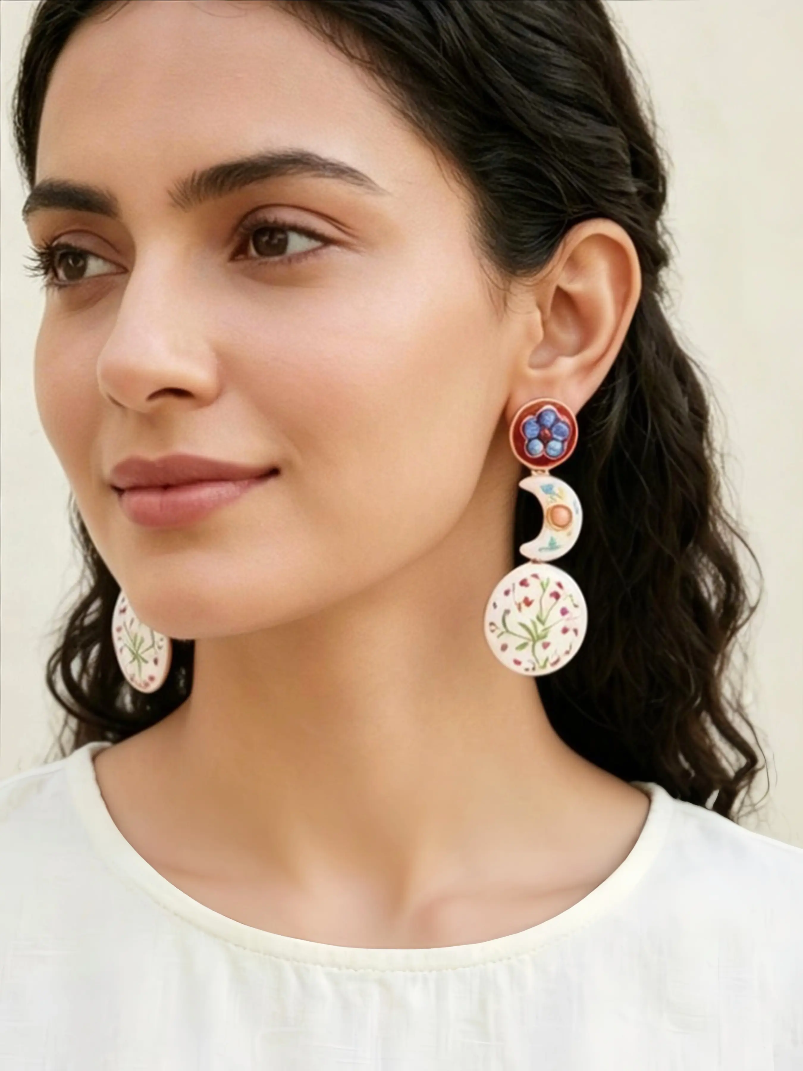 Dopamine Colorblock Moon Earrings, European Vintage High-End Painted Moon Ear Jewelry for Women, Ax056 Fashion Accessory