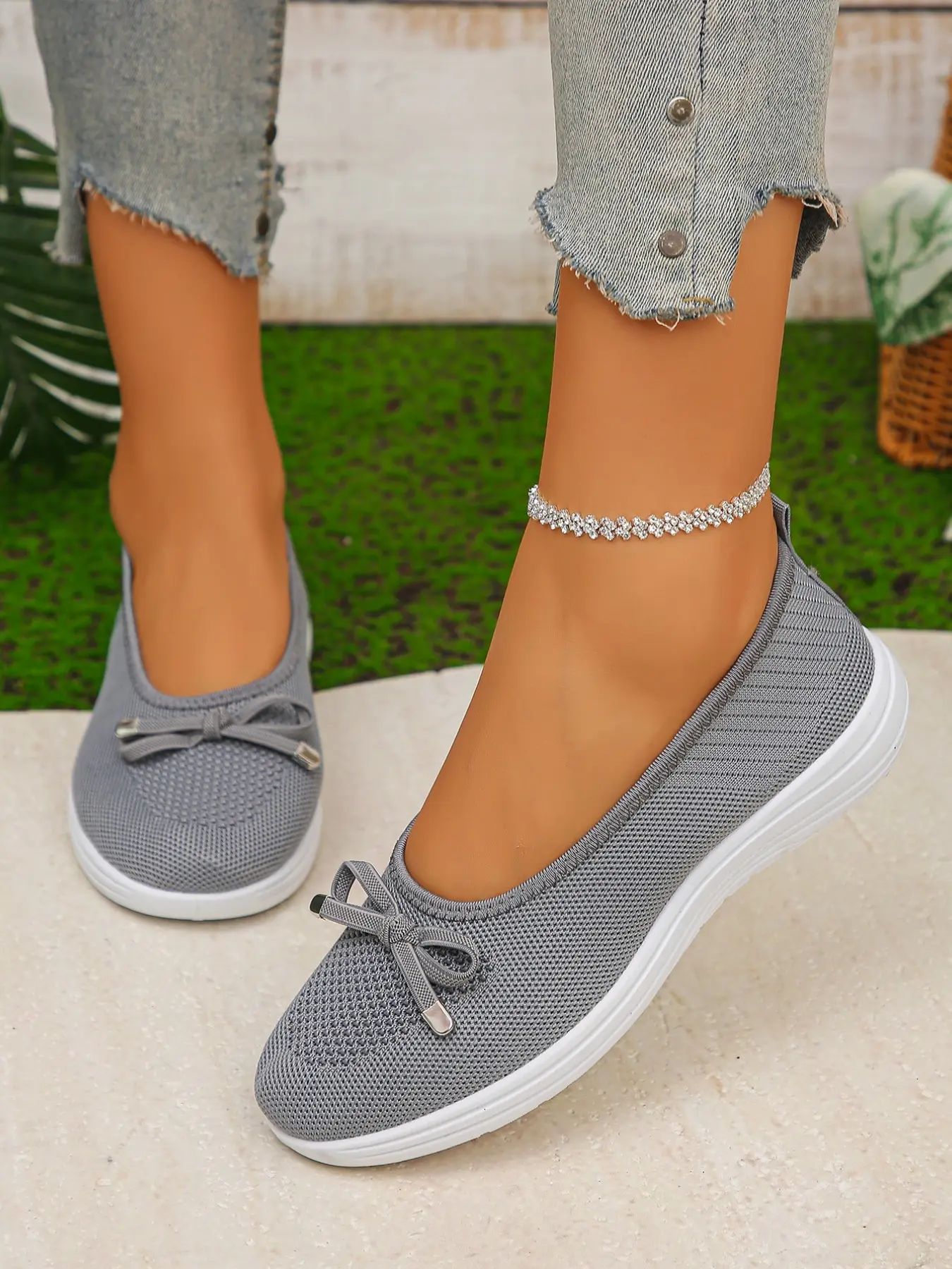 Spring Summer Breathable Flyknit Mesh Low Top Women's Shoes, Butterfly Knot Lightweight Anti-Slip Soft Sole Walking Shoes, Casual Slip-On Comfort Casual Breathable Footwear