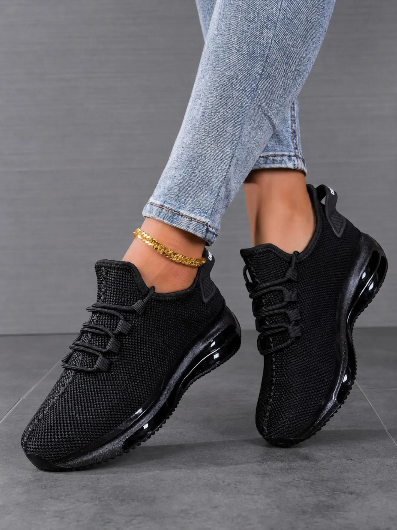 Women's Flyknit Cushioned Sneakers, Breathable Knitted Upper, Full Sole Air Pad Shock Absorption, Lightweight Anti-Slip Casual Shoes