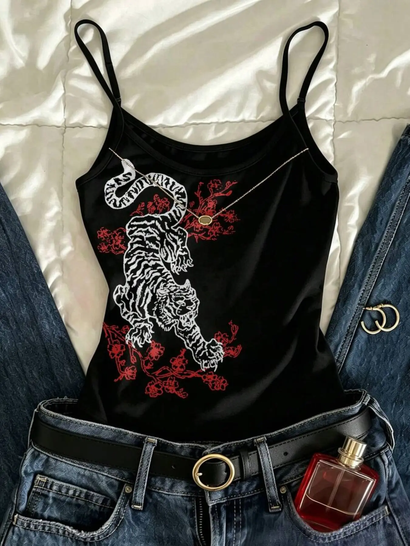 New Traditional Style Slim Fit Tank Top, Plum Print, Retro Sexy Thin Strap Backless Vest, Casual Letter Pattern T-Shirt