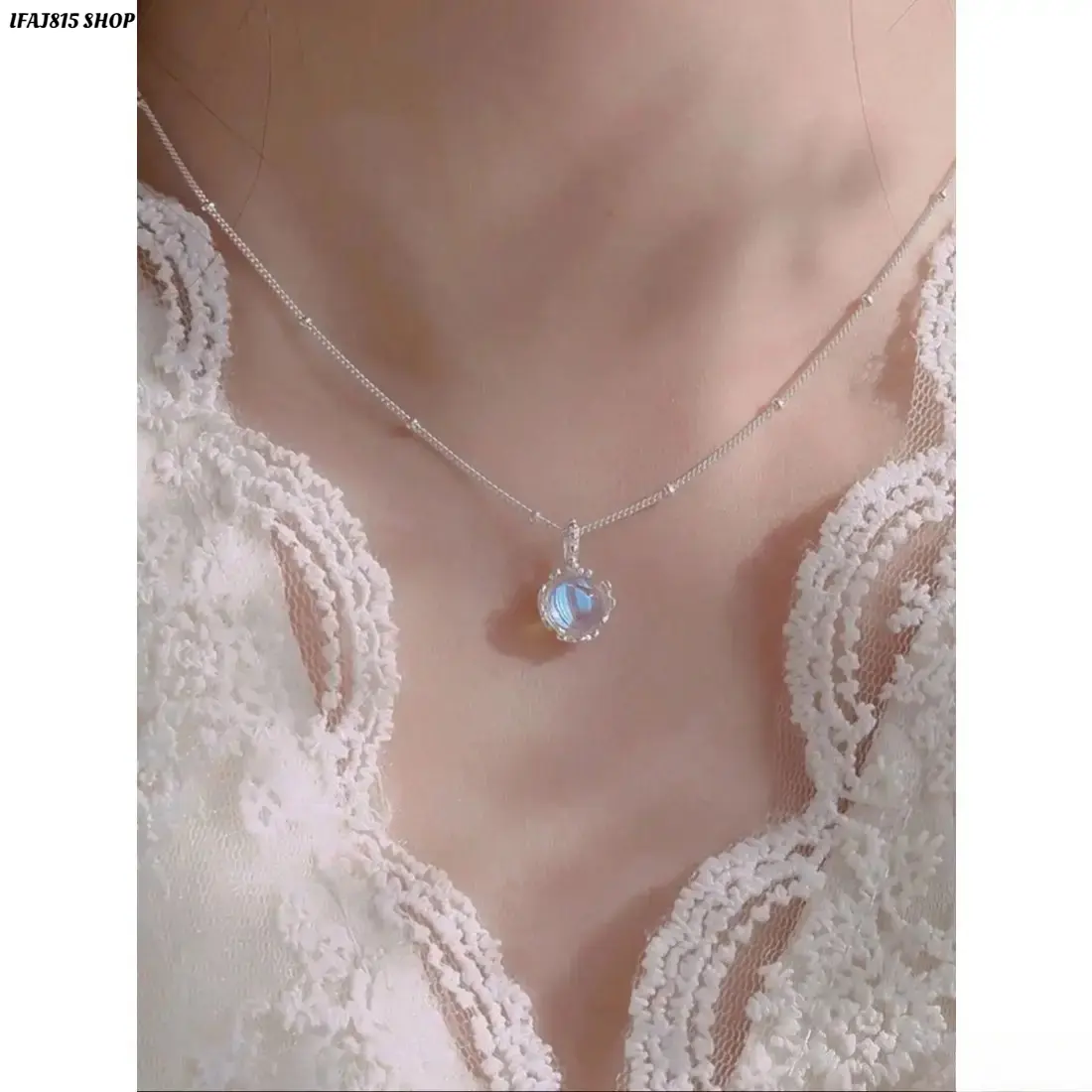Women's Dainty Moonstone Pendant Necklace - Floral Petal Zircon Accent, Vintage Celestial Jewelry with Elegant Chain, Ideal for Date Night, Valentine's Day Gifts