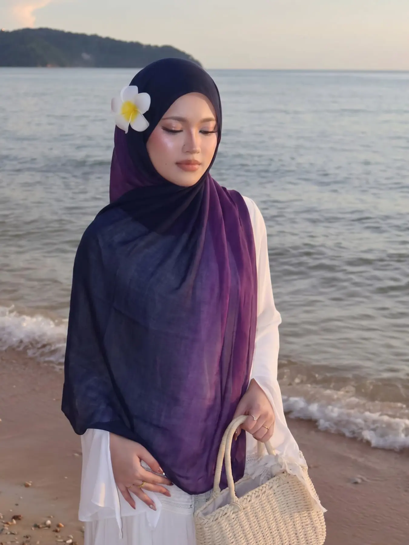 Women's Gradient Hijab, Versatile Muslim Headscarf, Polyester Scarf, Fashionable and Stylish, Perfect for Daily Wear