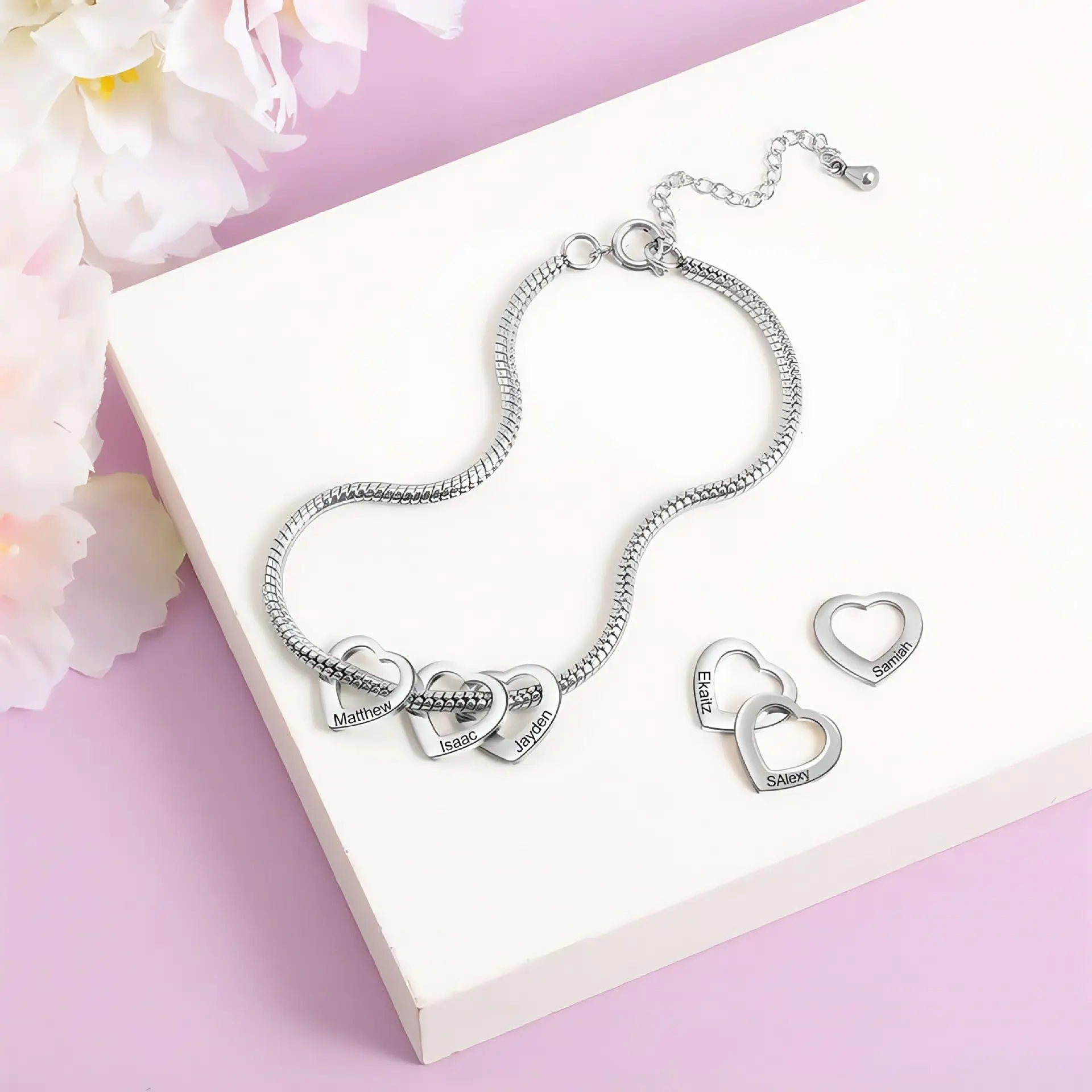 AS976 Personalized Mom Bracelet with Kids Names, Custom Heart Charm Bracelet, Engraved Name Jewelry, Gift for Mom Grandma AS976 Personalized Mom Bracelet with Kids Names, Custom Heart Charm Bracelet, Engraved Name Jewelry, Gift for Mom Grandma