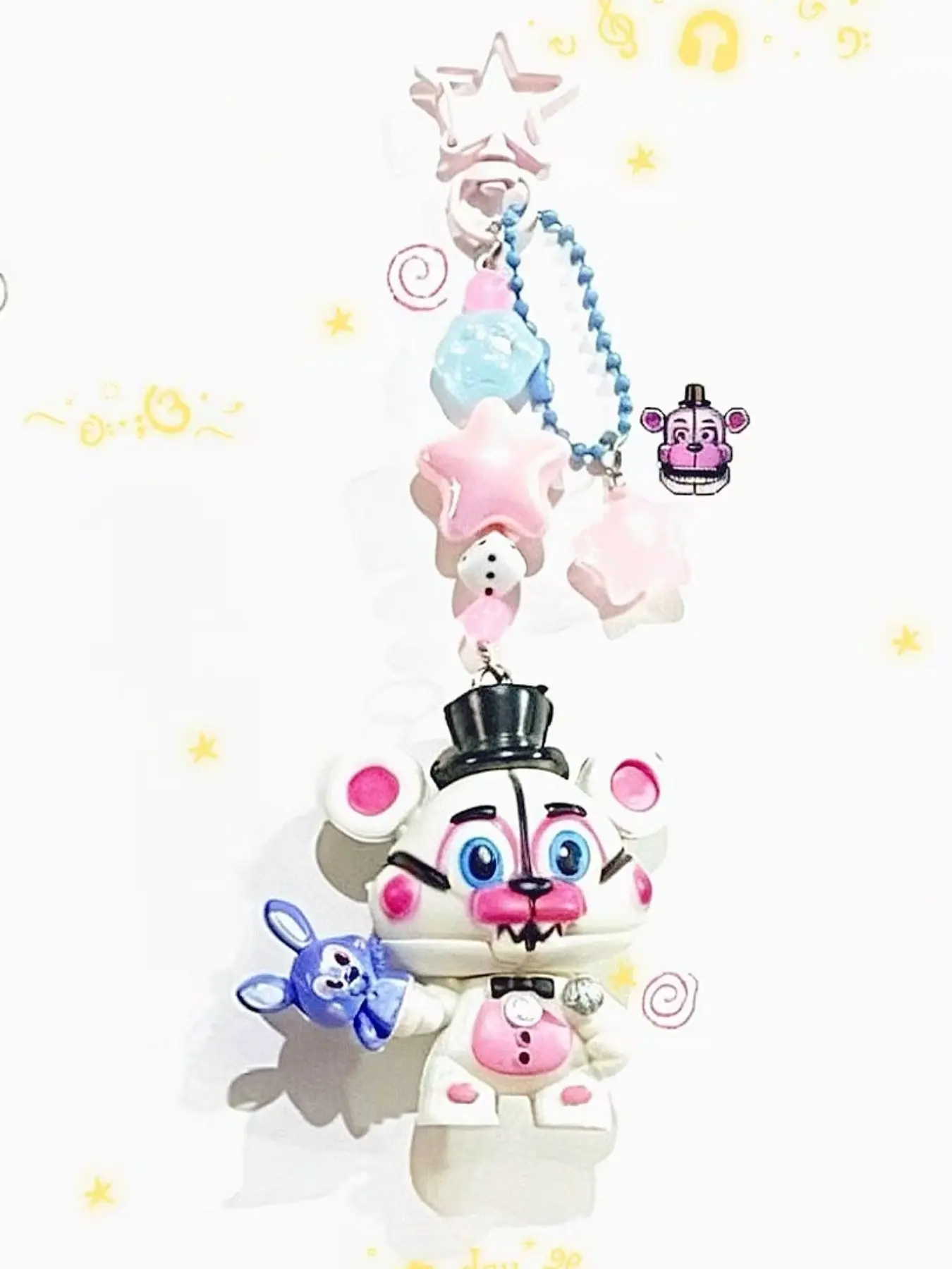 Fnaf Five Nights at Freddy's Handmade Beaded Star Figure Cool Keychains, Unique Horror Game Accessories, Perfect for Fans and Collectors