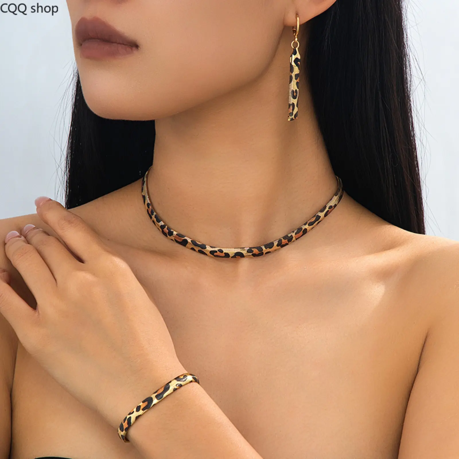 Leopard Snake Print 4‑Pcs Jewelry Set Vintage Elegant Necklace Bracelet Earrings Kit Unique Design Fashion Accessory for Daily Party Outfit