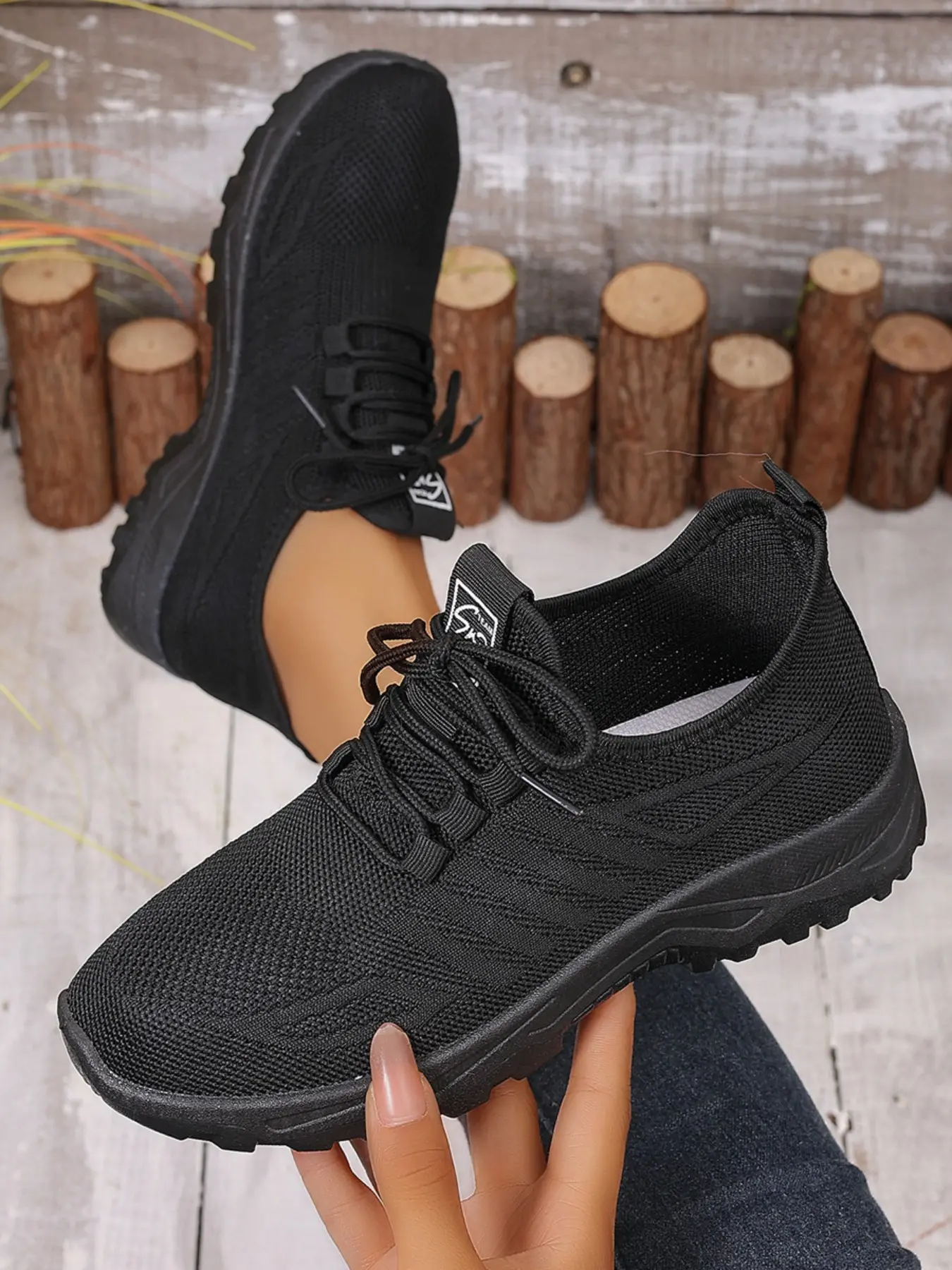 Breathable Flyknit Casual Shoes, Soft Sole Anti-Slip Walking Sports Shoes, Lightweight Comfortable Non-Pressing Women's Shoes