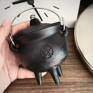 Handmade Cast Iron Tripod Pot Decorative Sculpture, Vintage Geometric Design, Chinese Style Ritual Prop, Home Decoration