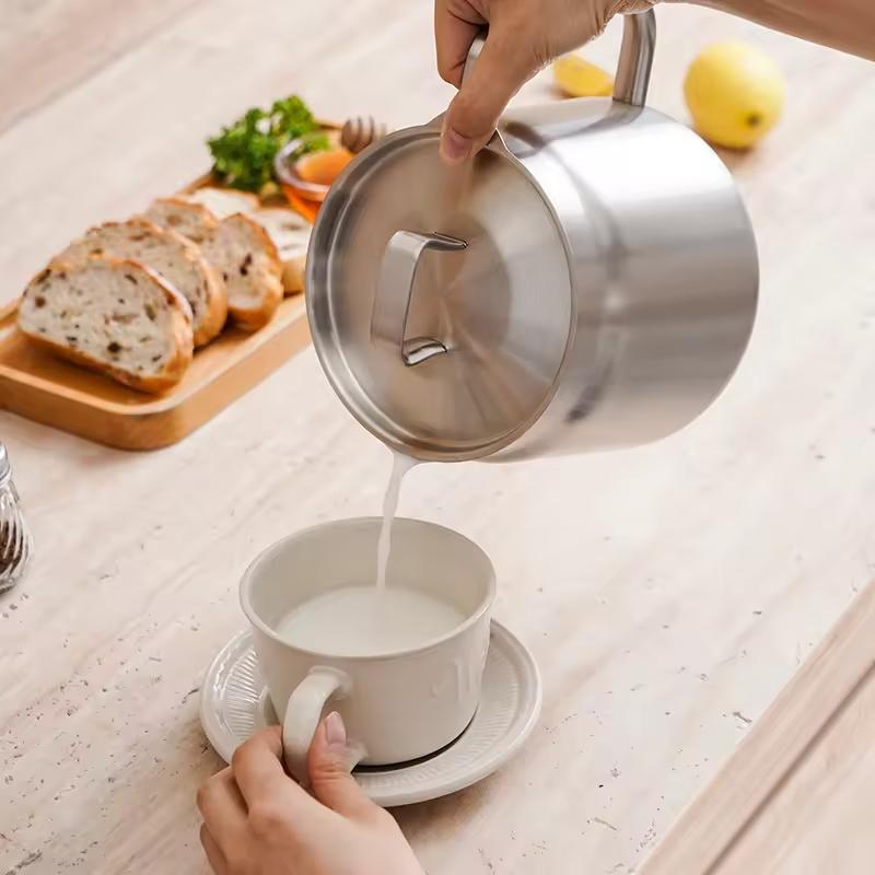 Premium Stainless Steel Oil Filter Pot – SS304, 2L, Heat Resistant, Rust Proof, Fine Mesh Filter, Easy Clean, With Strainer, Kitchen Organizer Cooking Filtration Basket Food Colander Kitchenware